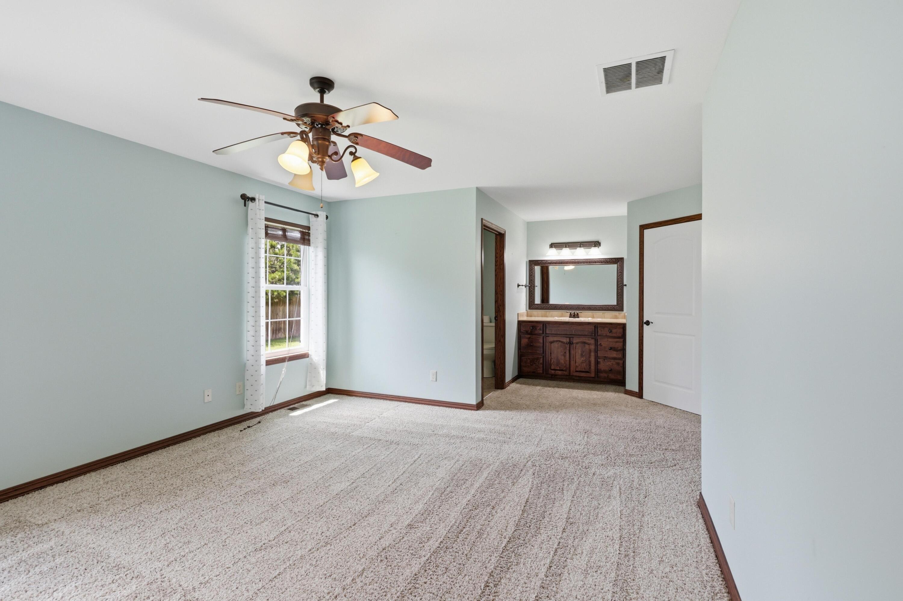 2812 South Monroe Avenue Property Photo 17