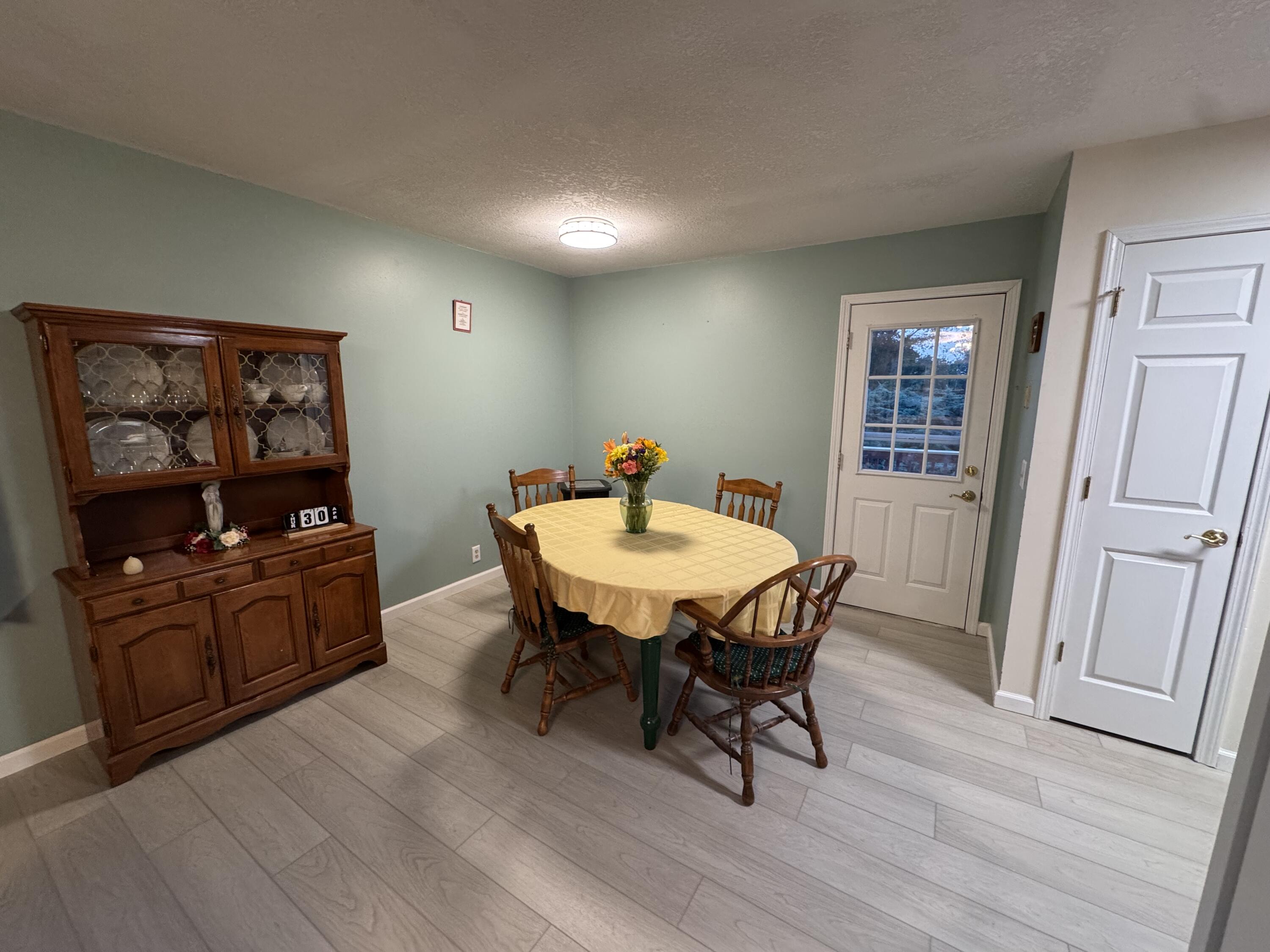 5220 Longview Circle Property Photo 4