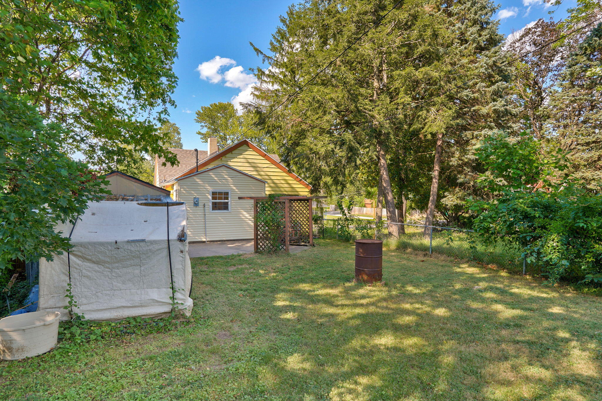 908 West Della Street Property Photo 21