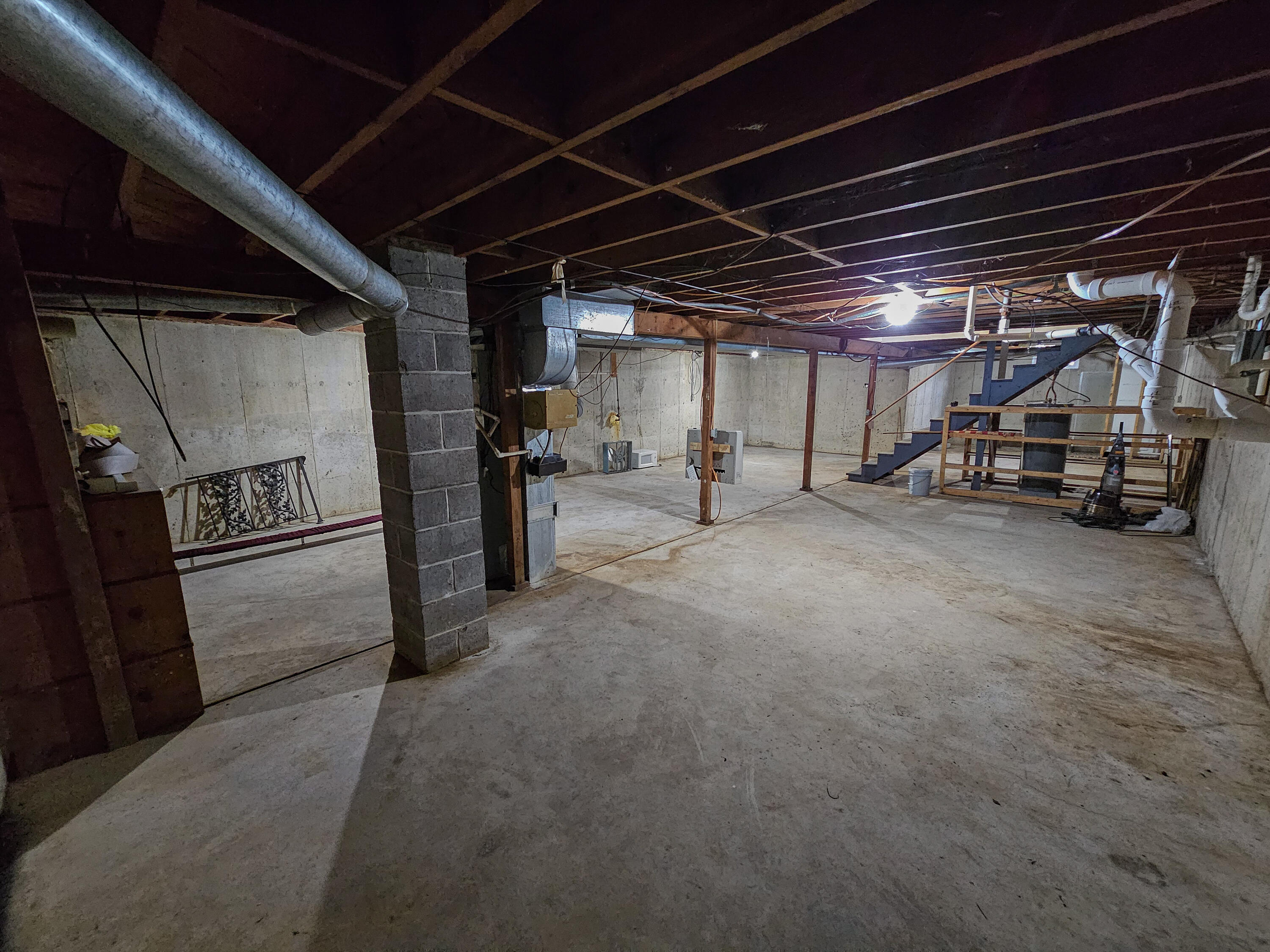 330 South Archer Avenue Property Photo 23