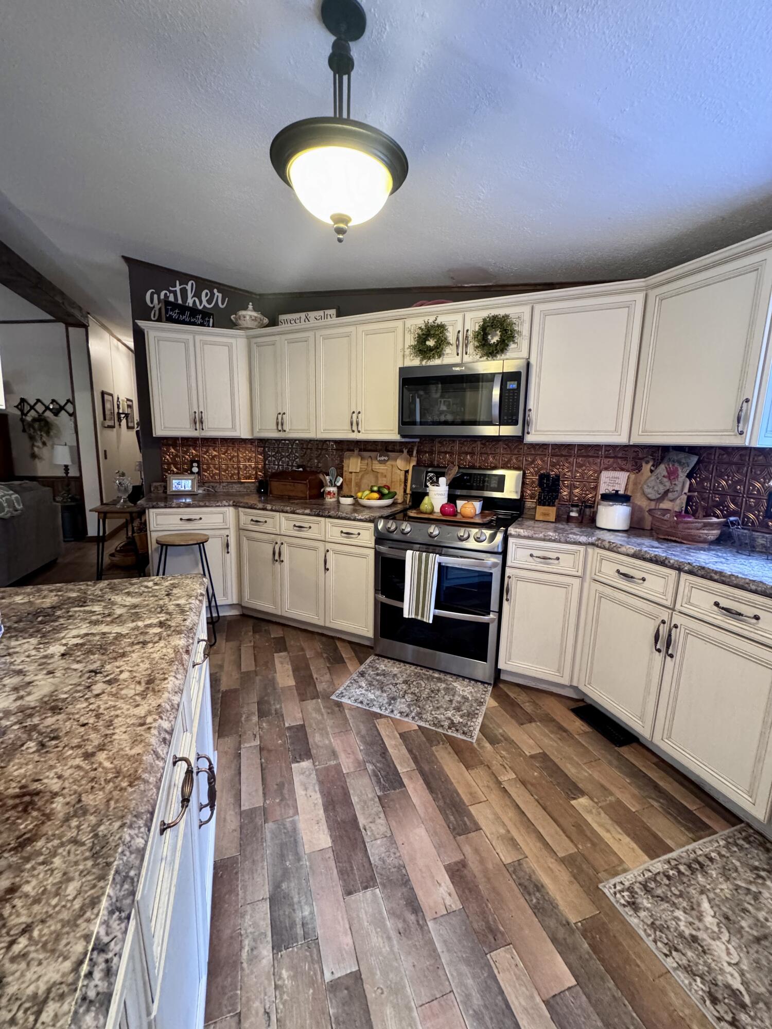 8060 P Highway Property Photo 36