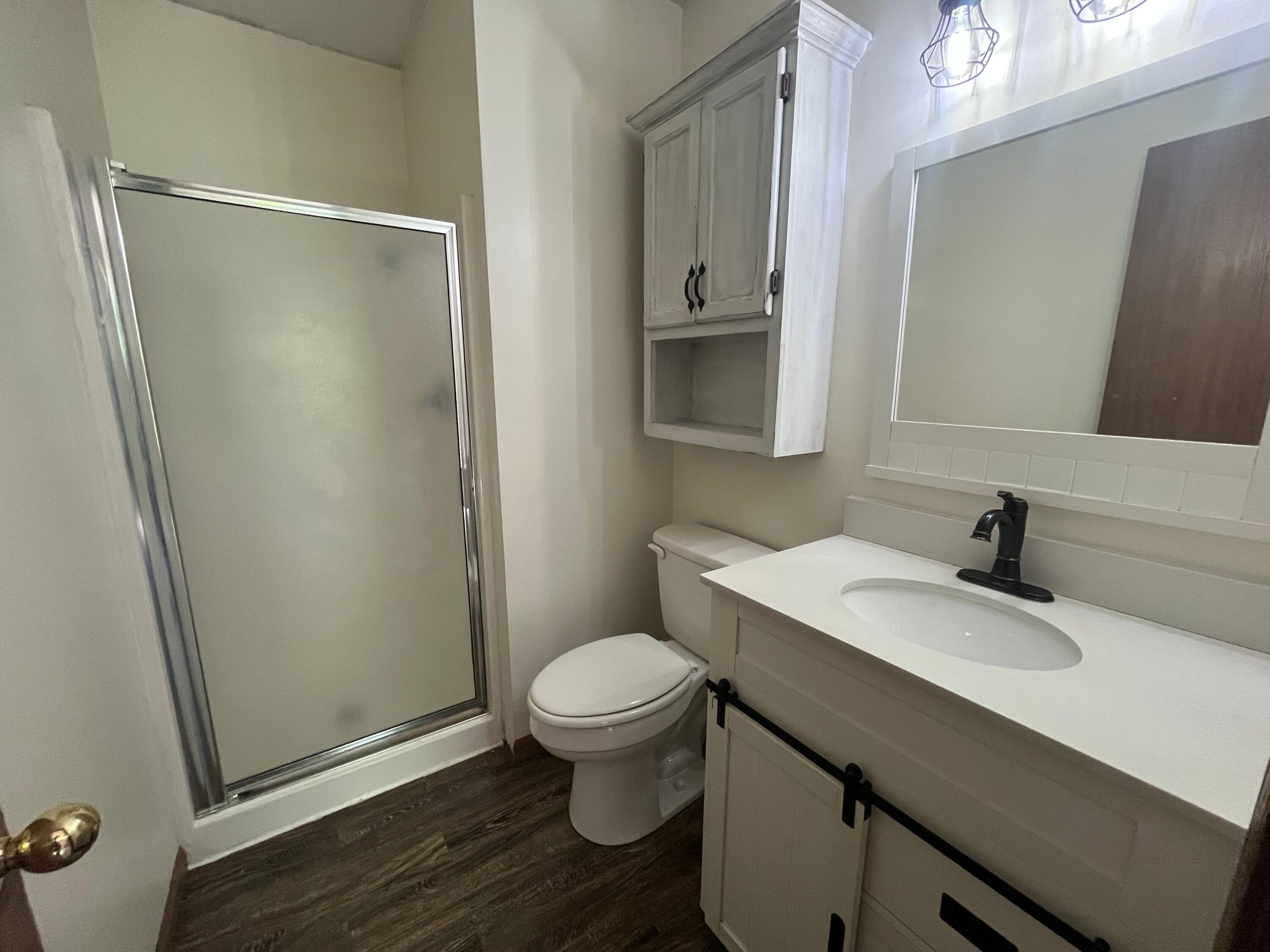 1045 North Dickerson Avenue Property Photo 14