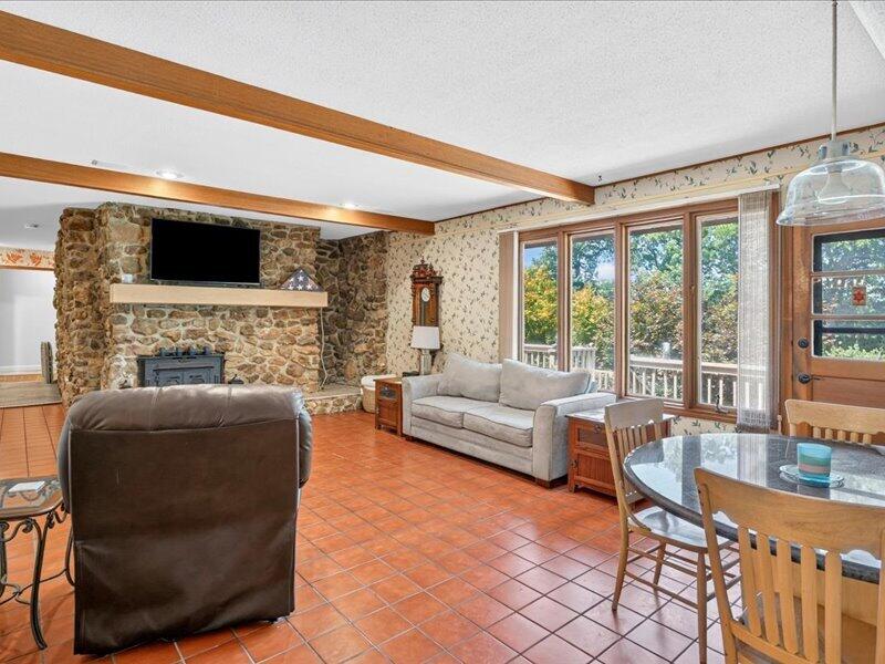3003 West Sharon Drive Property Photo 14