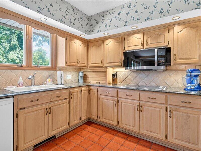 3003 West Sharon Drive Property Photo 19