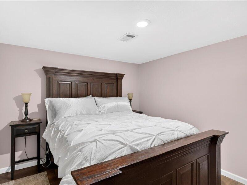 3003 West Sharon Drive Property Photo 45