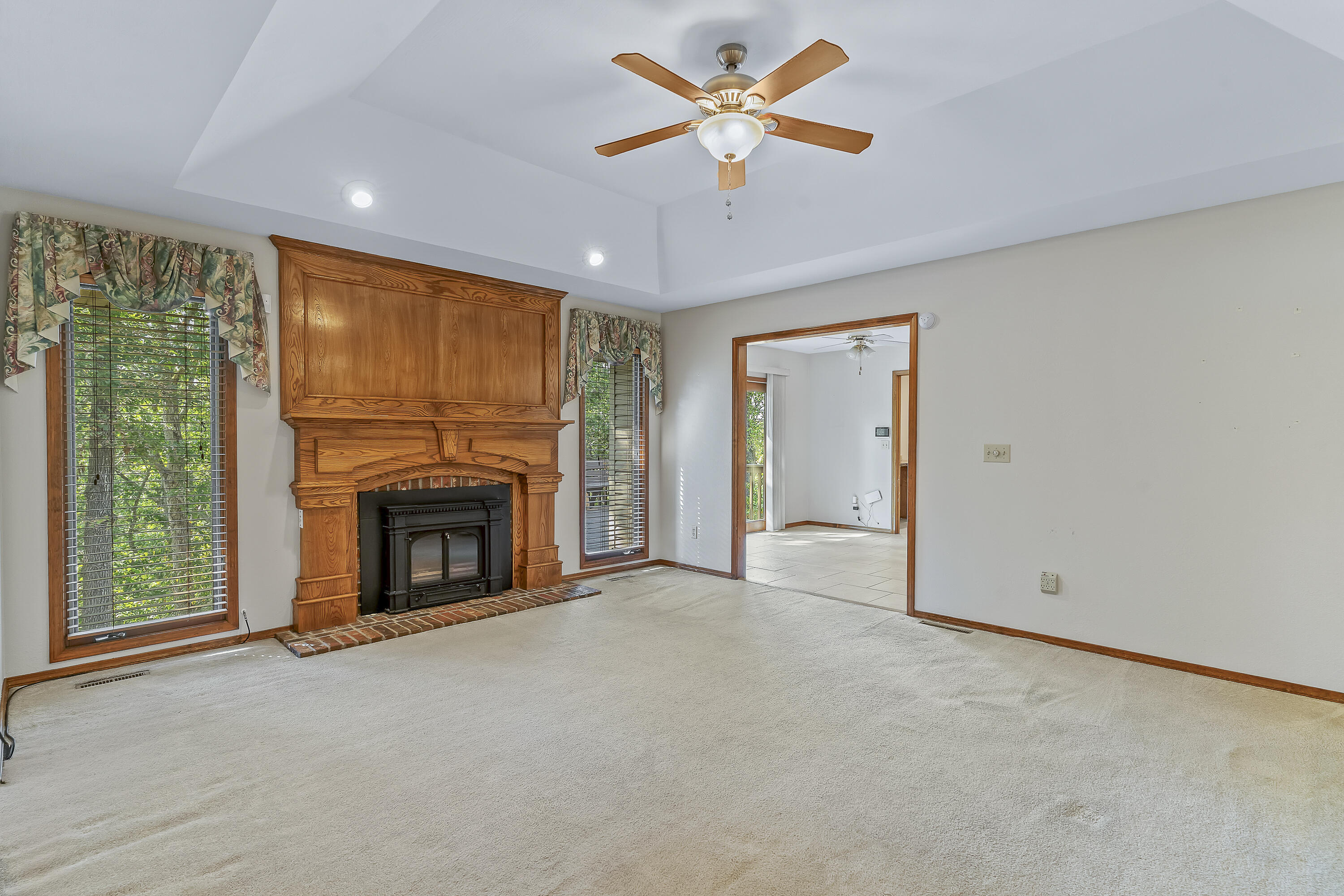 995 South Stanford Drive Property Photo 17
