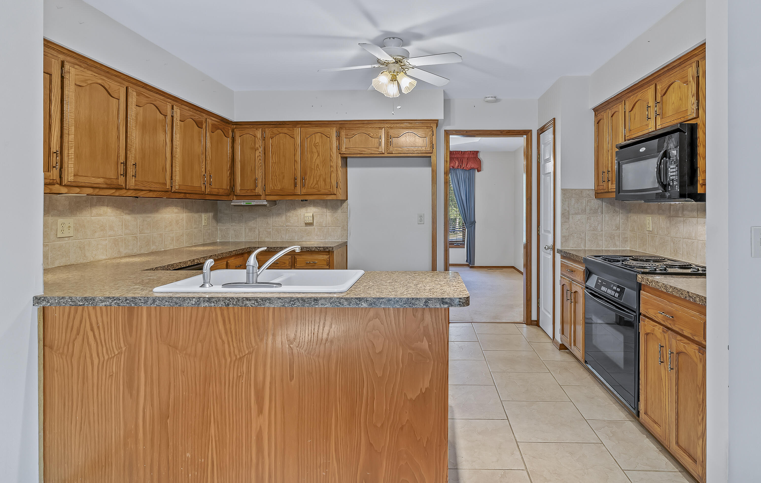 995 South Stanford Drive Property Photo 20