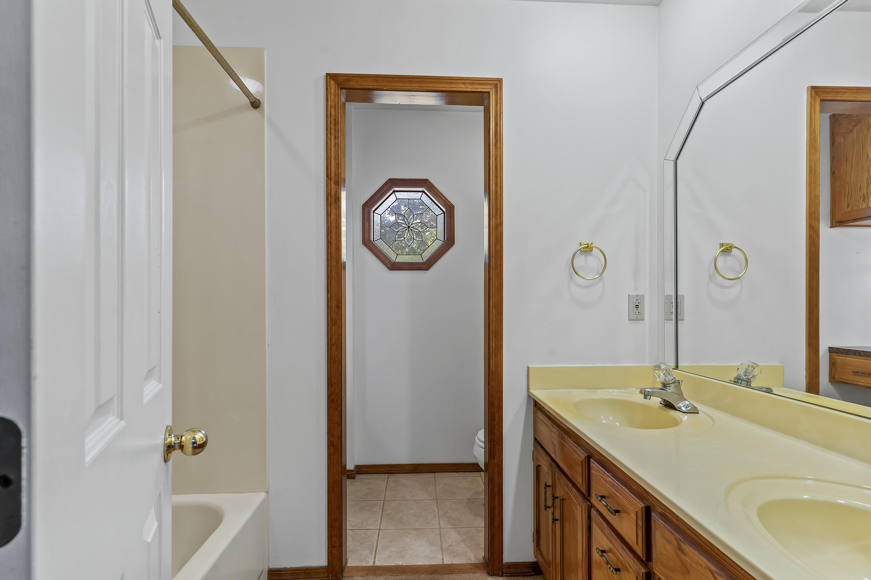 995 South Stanford Drive Property Photo 33
