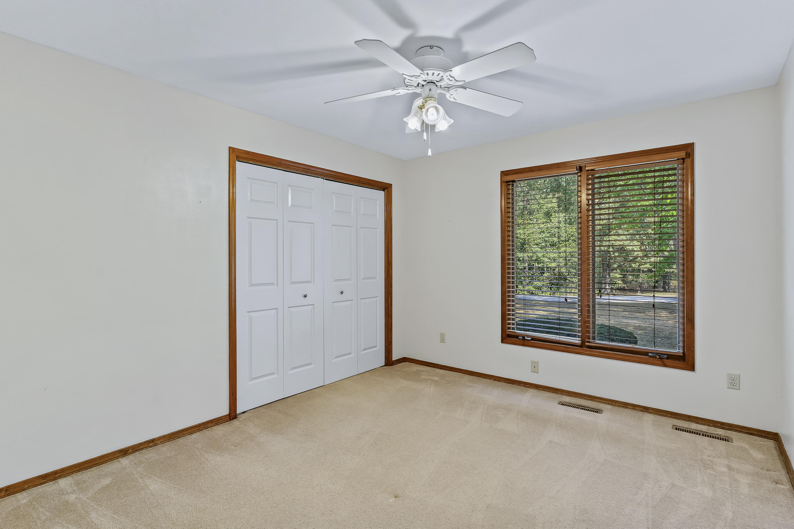 995 South Stanford Drive Property Photo 39