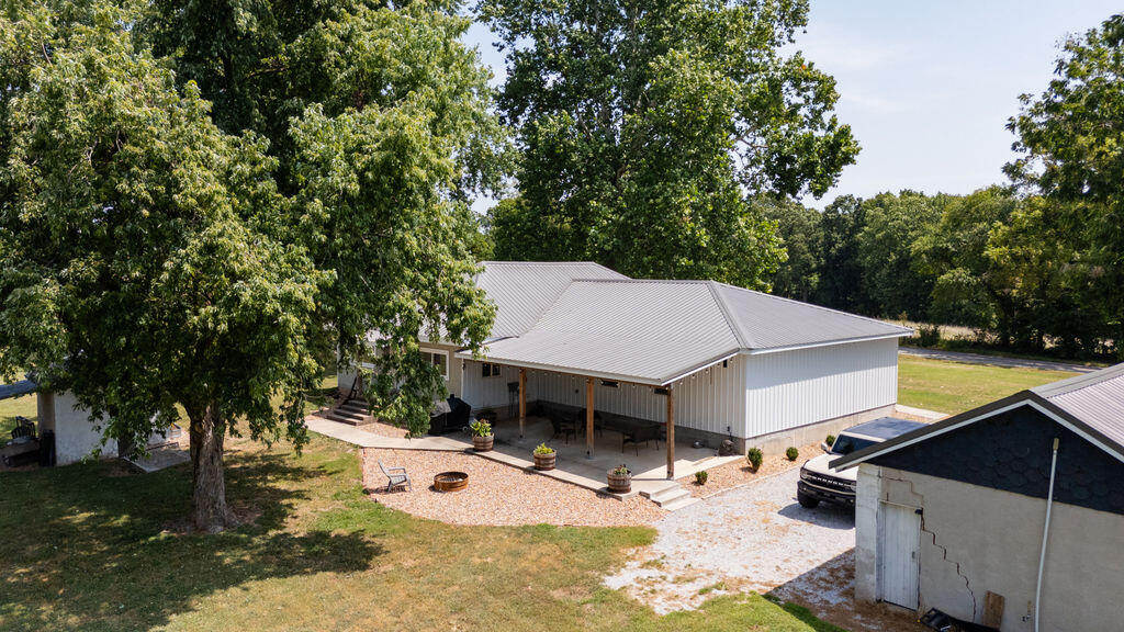 17550 Unicorn Road Property Photo 6