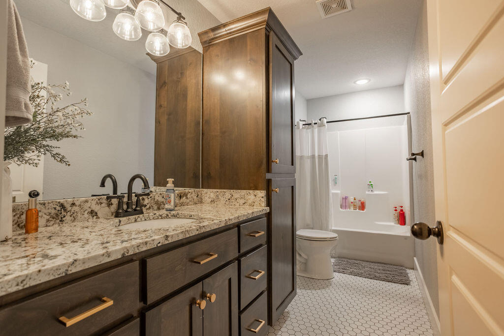 17550 Unicorn Road Property Photo 21