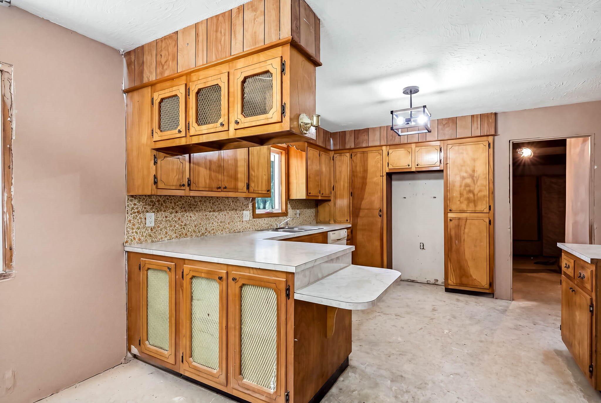2272 King Road Property Photo 10