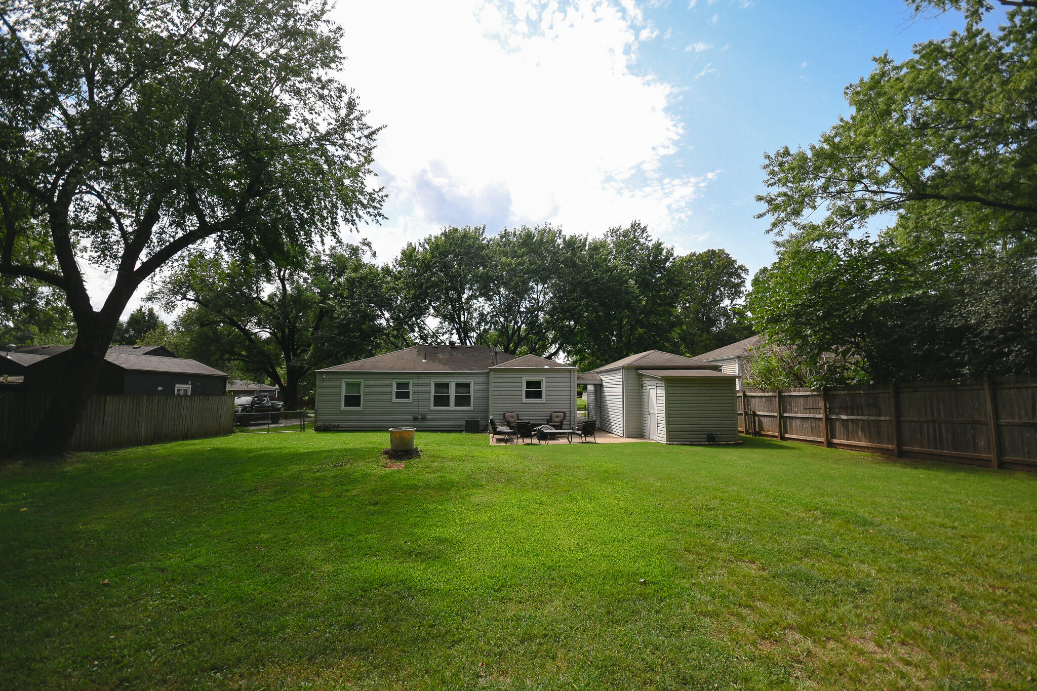 2370 South Luster Avenue Property Photo 23