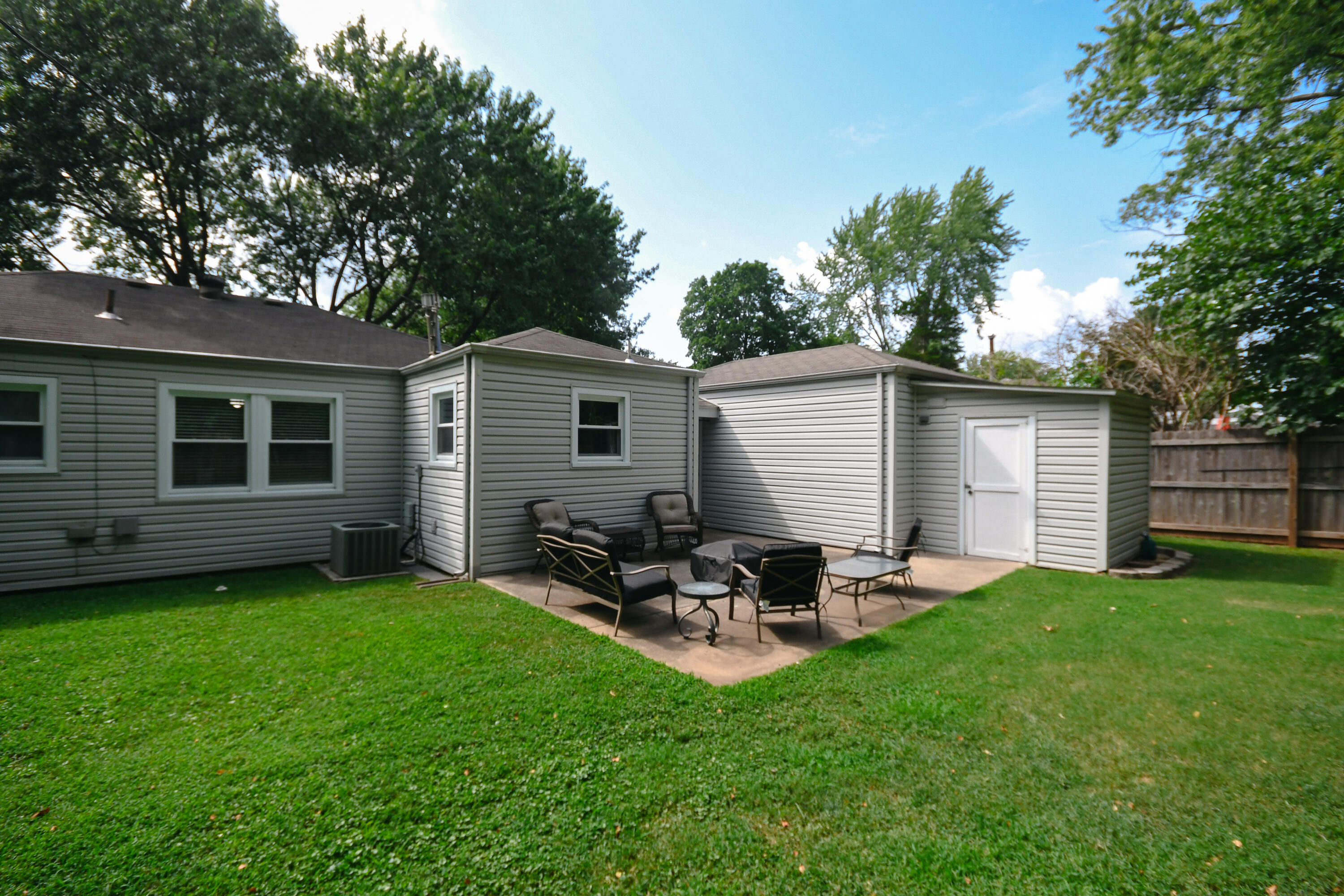 2370 South Luster Avenue Property Photo 26