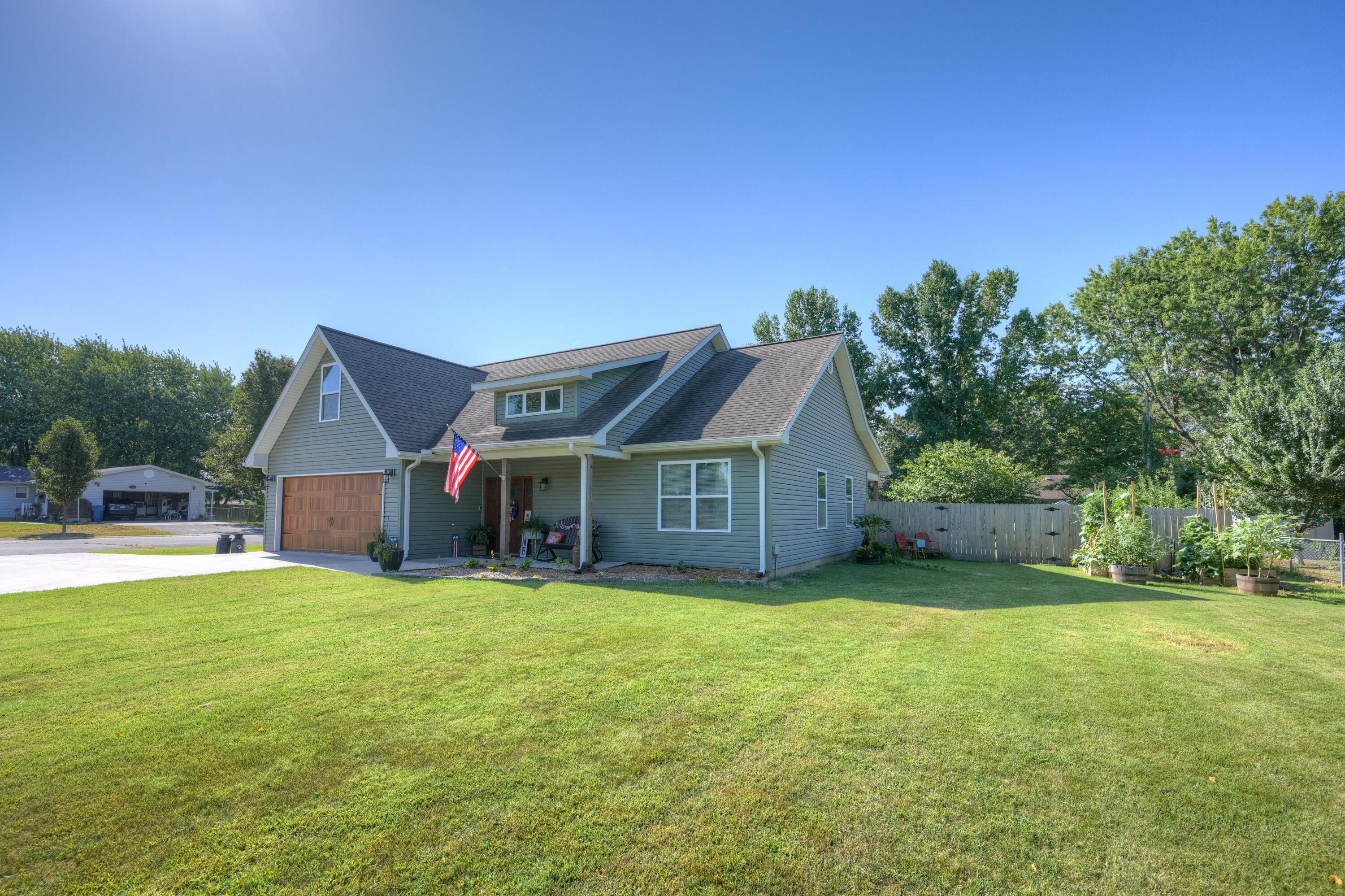 1014 Wendy Lane Property Photo 3
