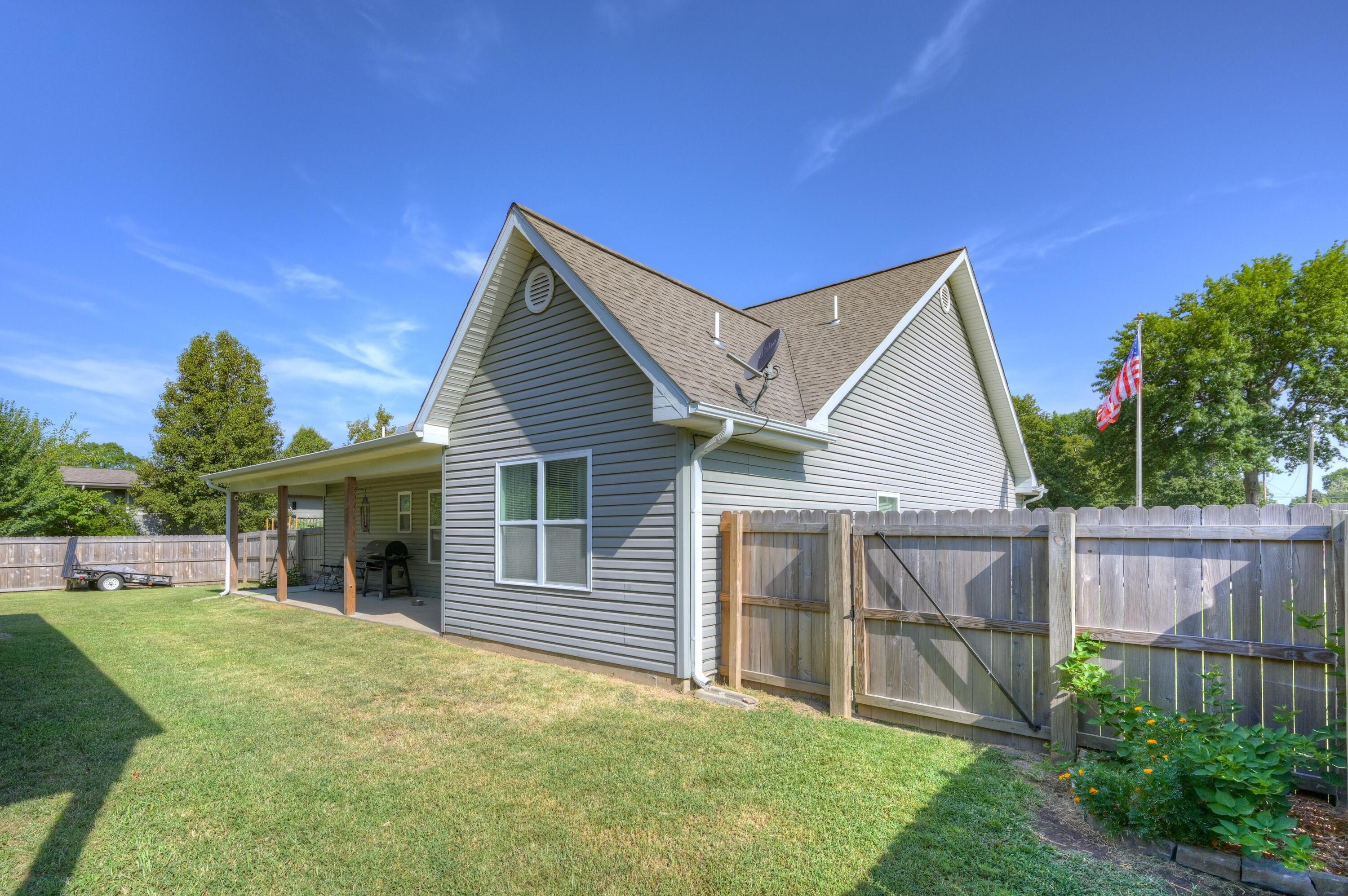 1014 Wendy Lane Property Photo 5