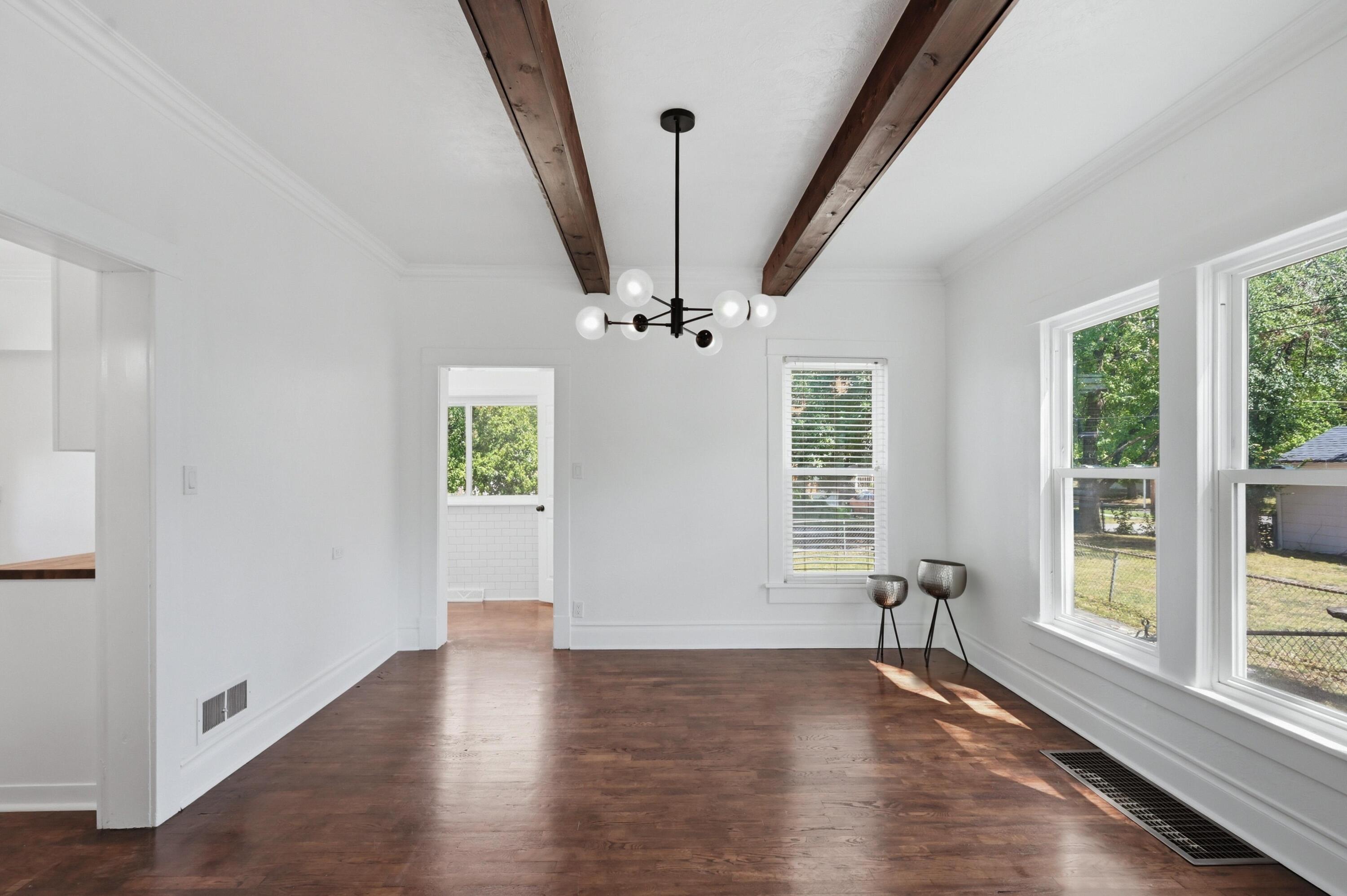 407 North Jackson Avenue Property Photo 14