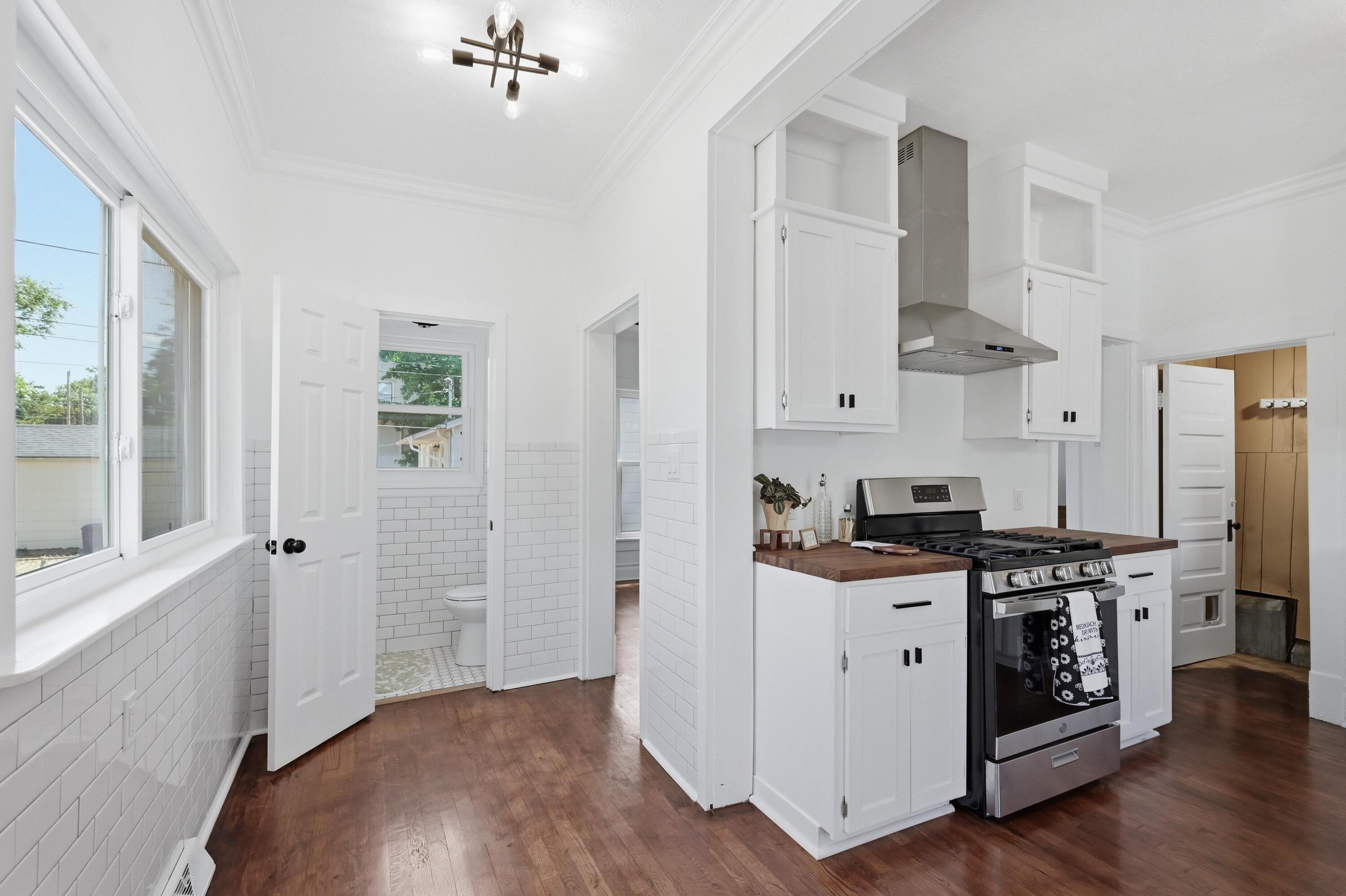 407 North Jackson Avenue Property Photo 19