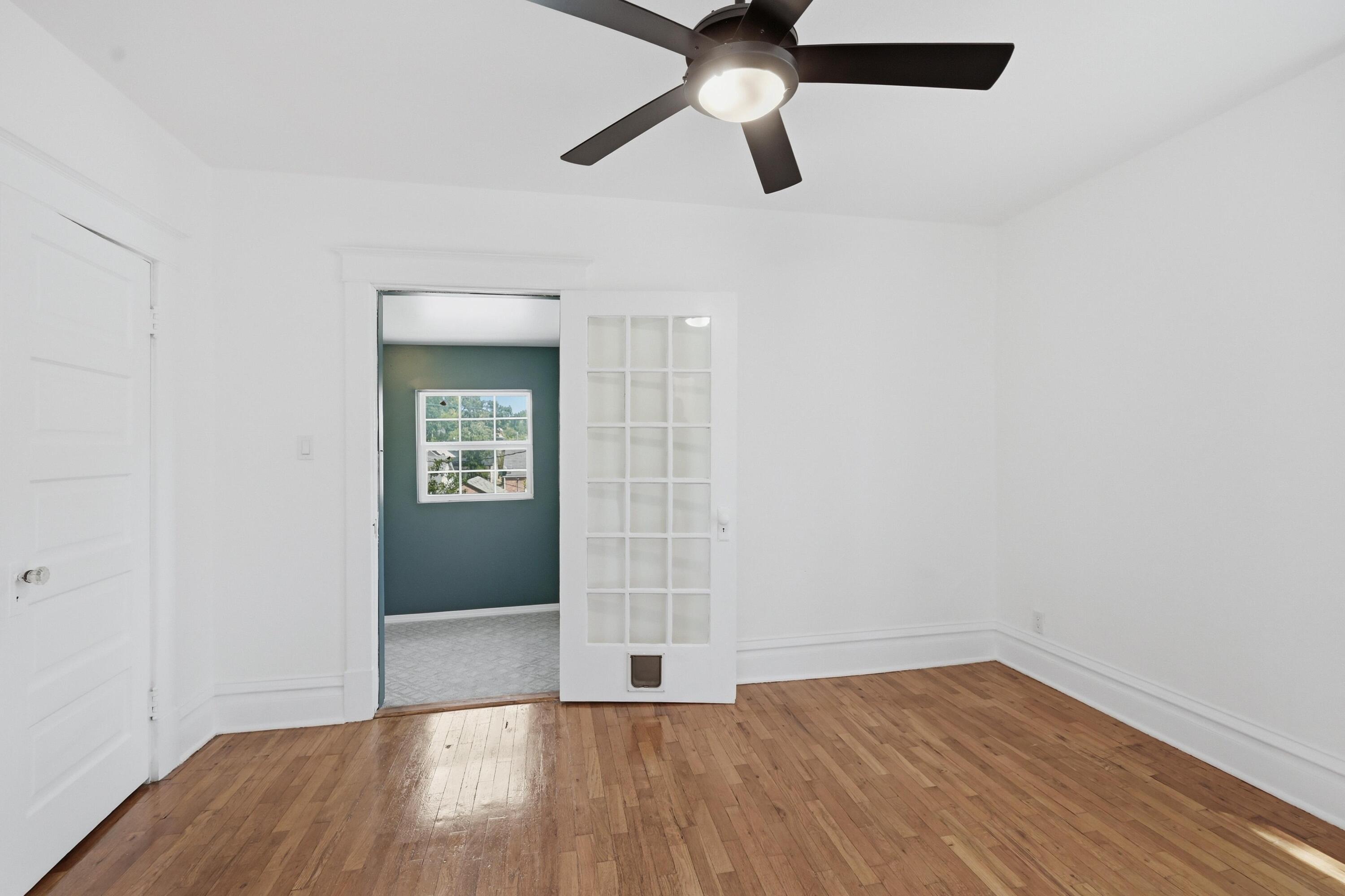 407 North Jackson Avenue Property Photo 35
