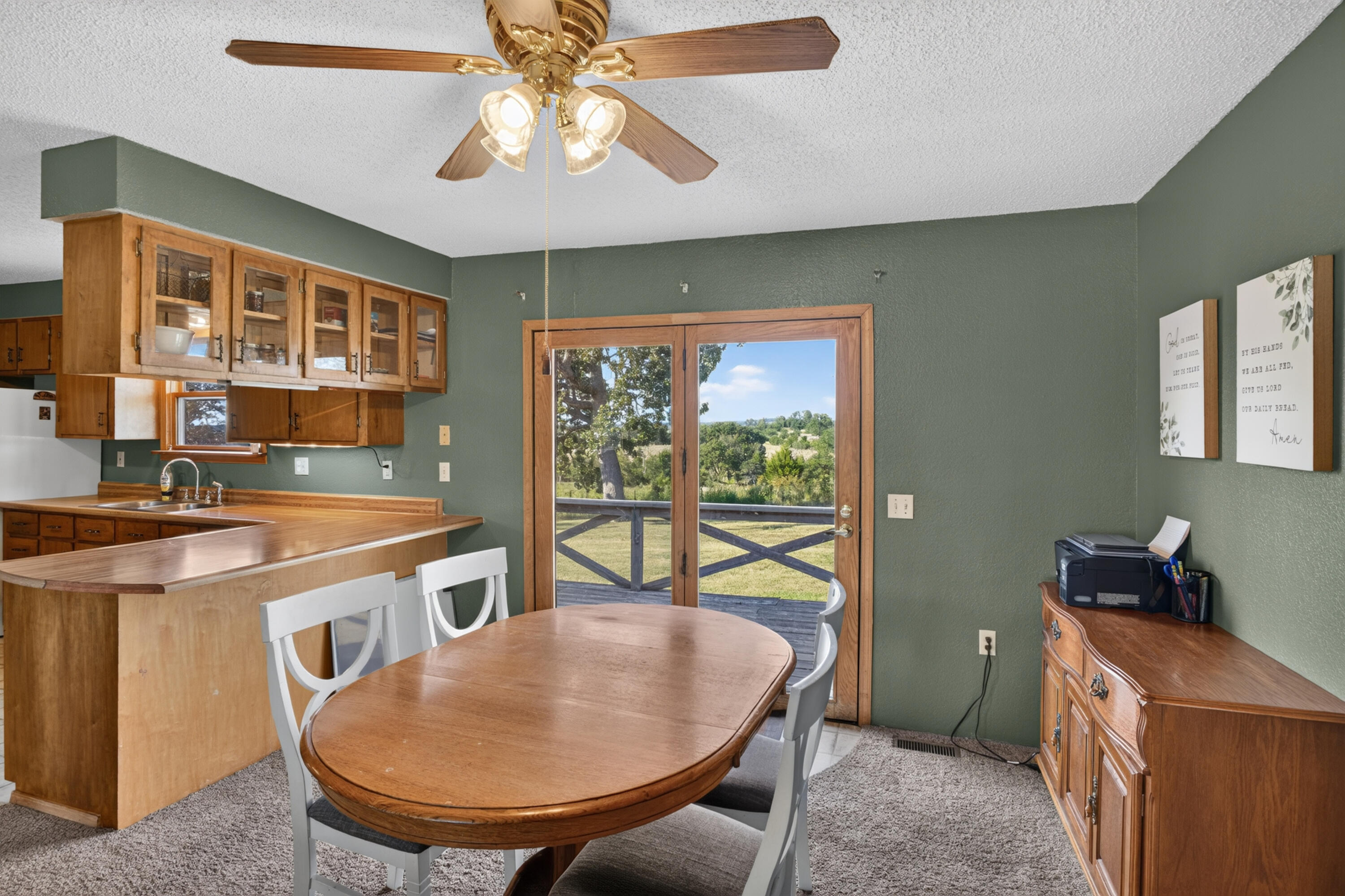 15892 Mellow Drive Property Photo 5