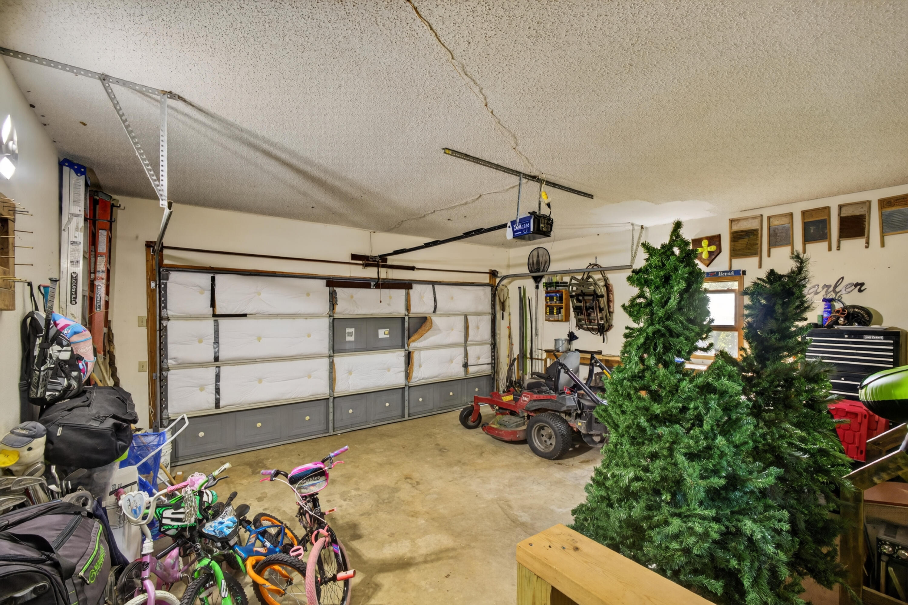 15892 Mellow Drive Property Photo 17