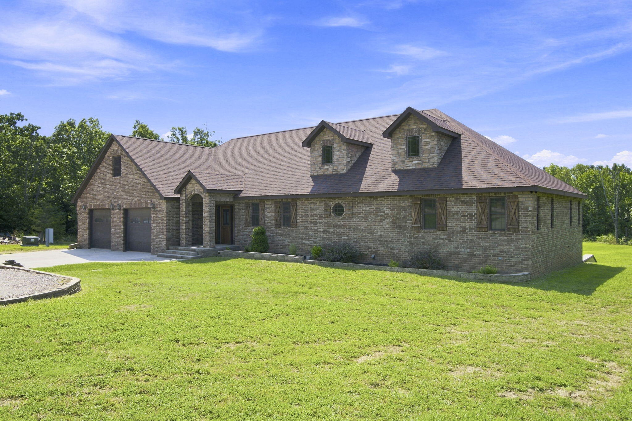 1295 Spring Valley Property Photo 3