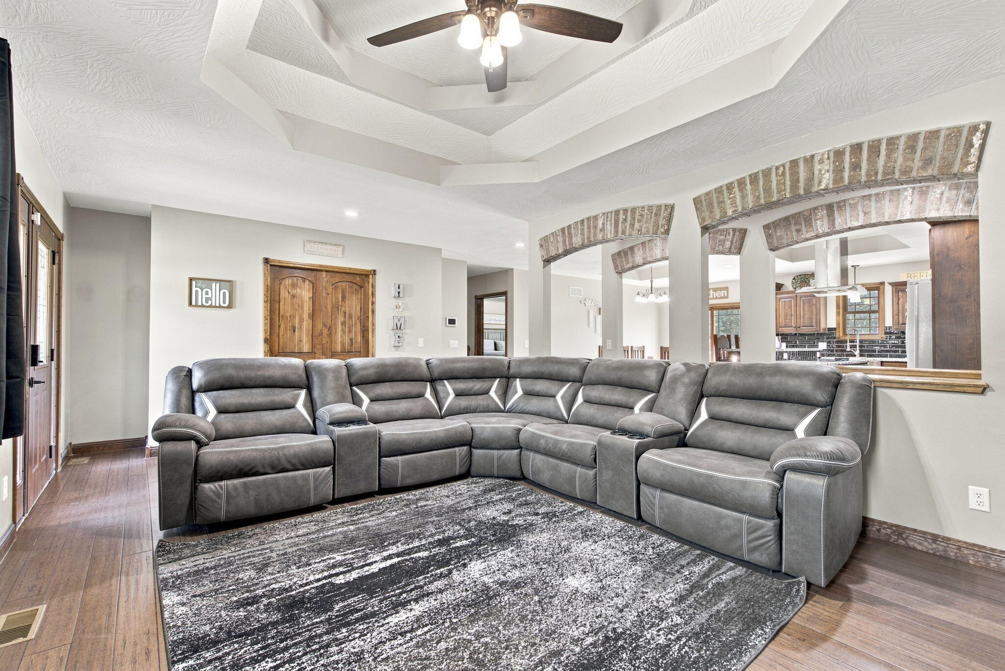 1295 Spring Valley Property Photo 4