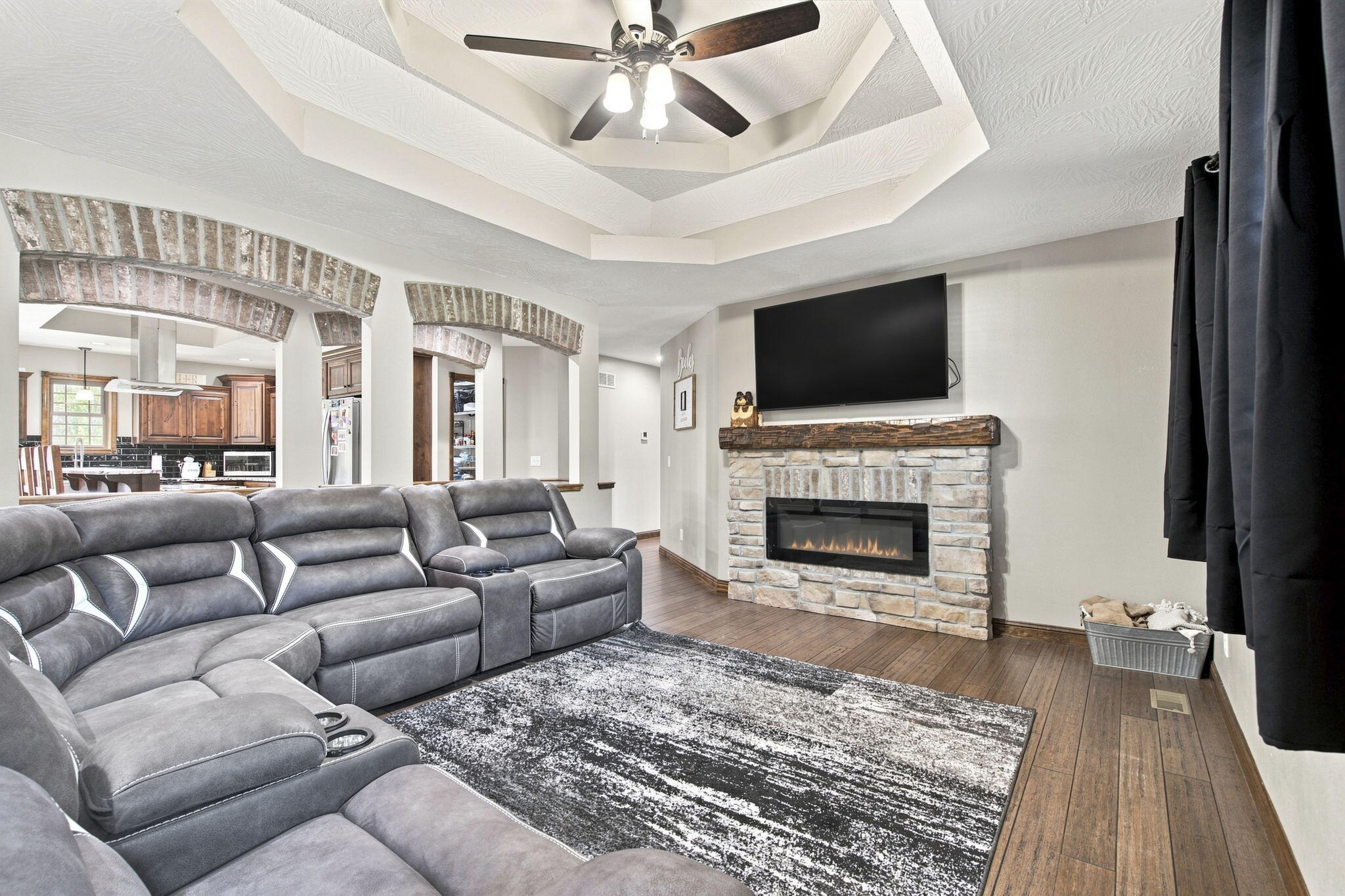 1295 Spring Valley Property Photo 5