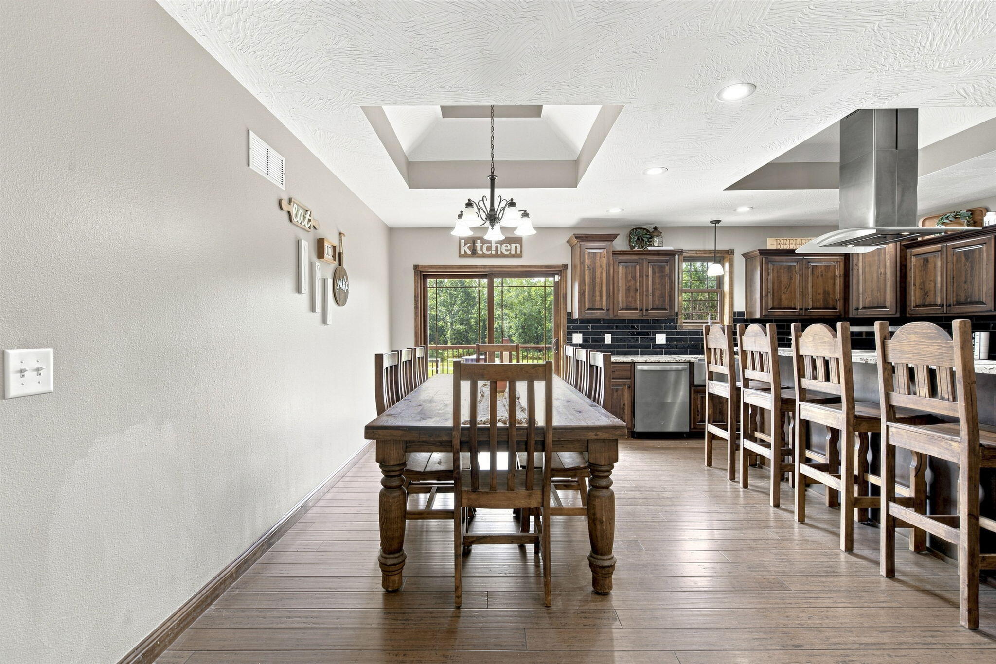 1295 Spring Valley Property Photo 8