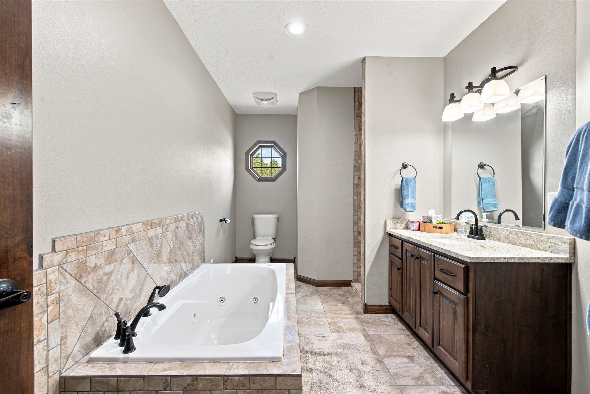 1295 Spring Valley Property Photo 22