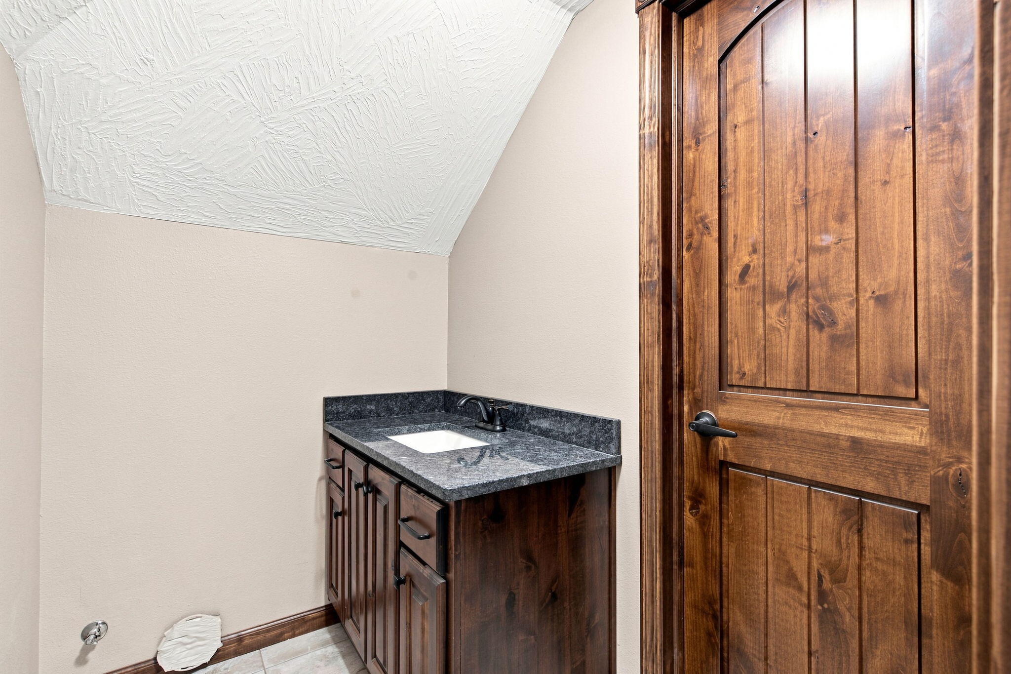 1295 Spring Valley Property Photo 33