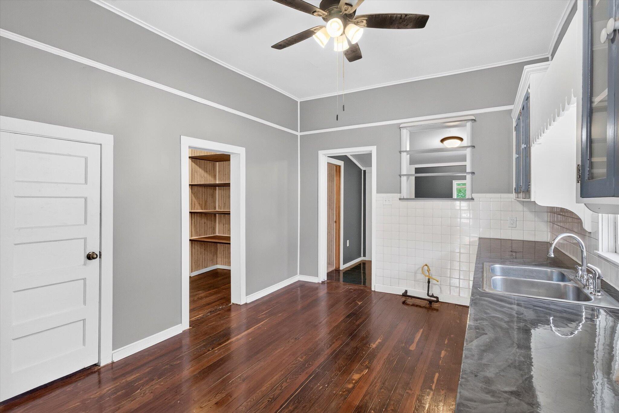1311 North Johnston Avenue Property Photo 10