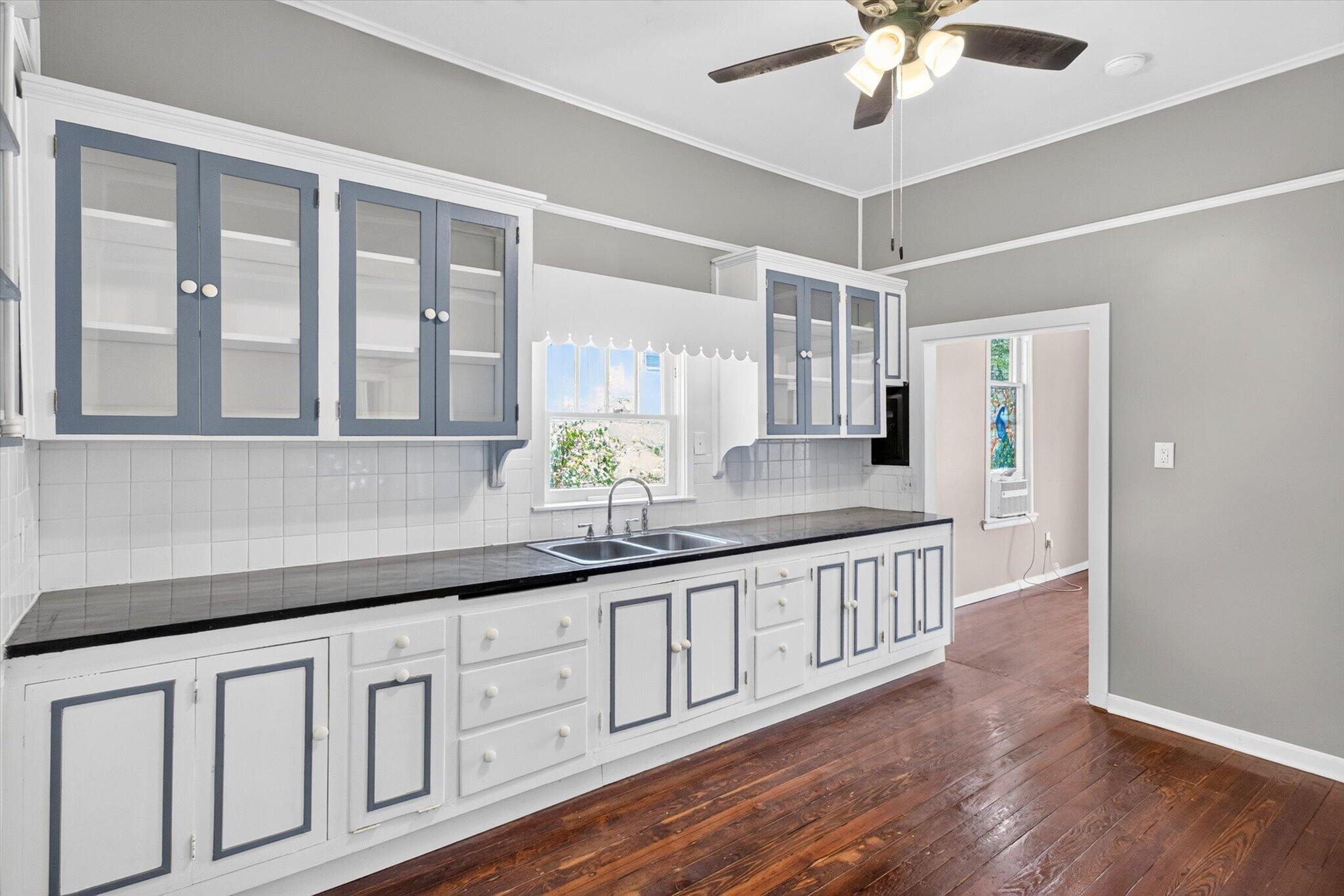 1311 North Johnston Avenue Property Photo 11