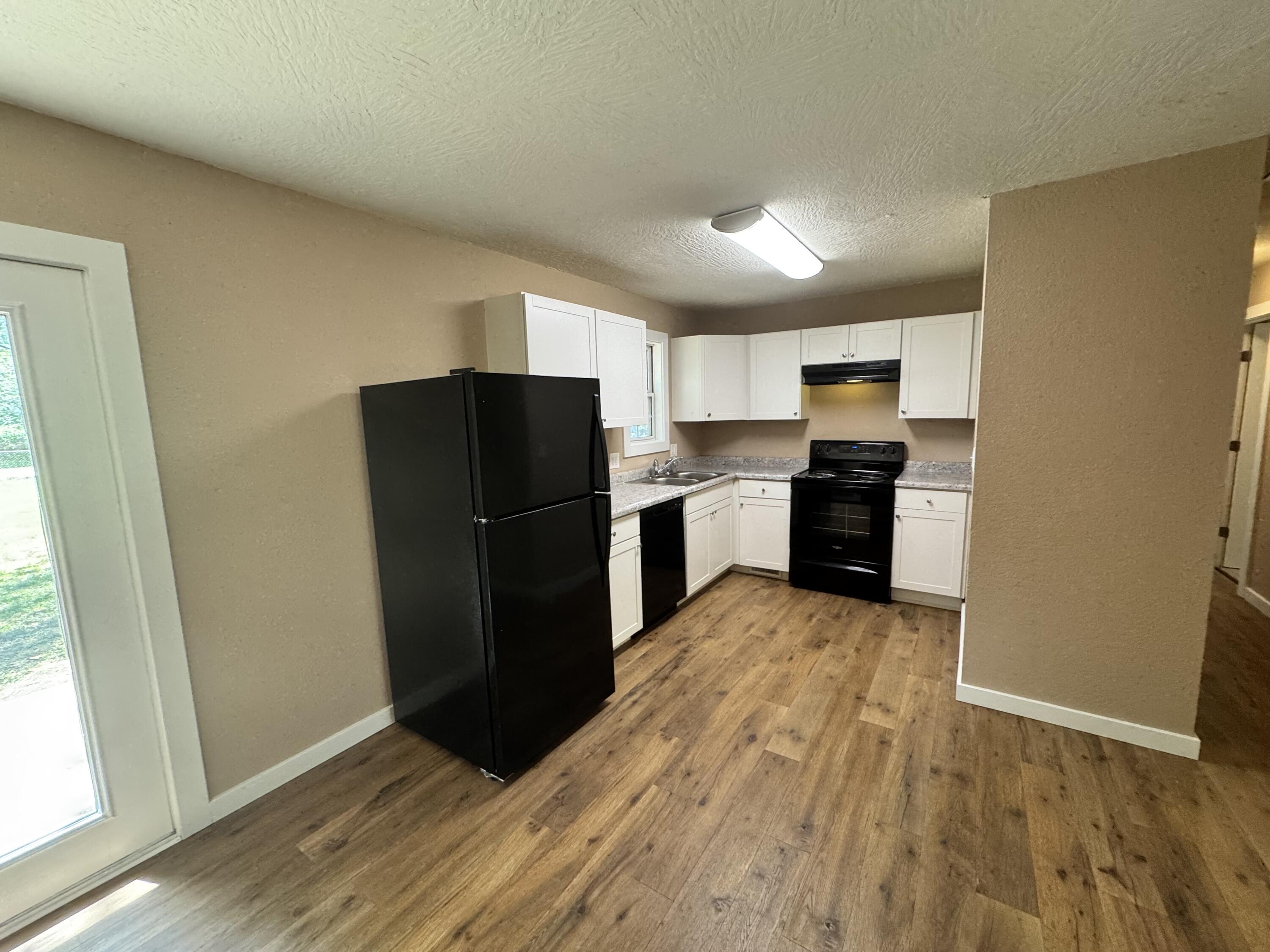 2908 West Scott Street Property Photo 6