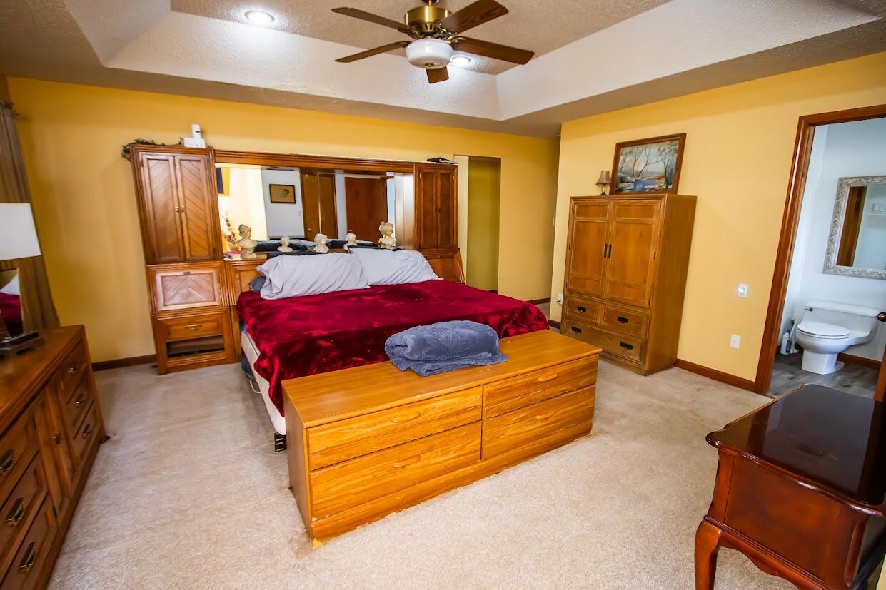 1002 South Hunt Road Property Photo 37