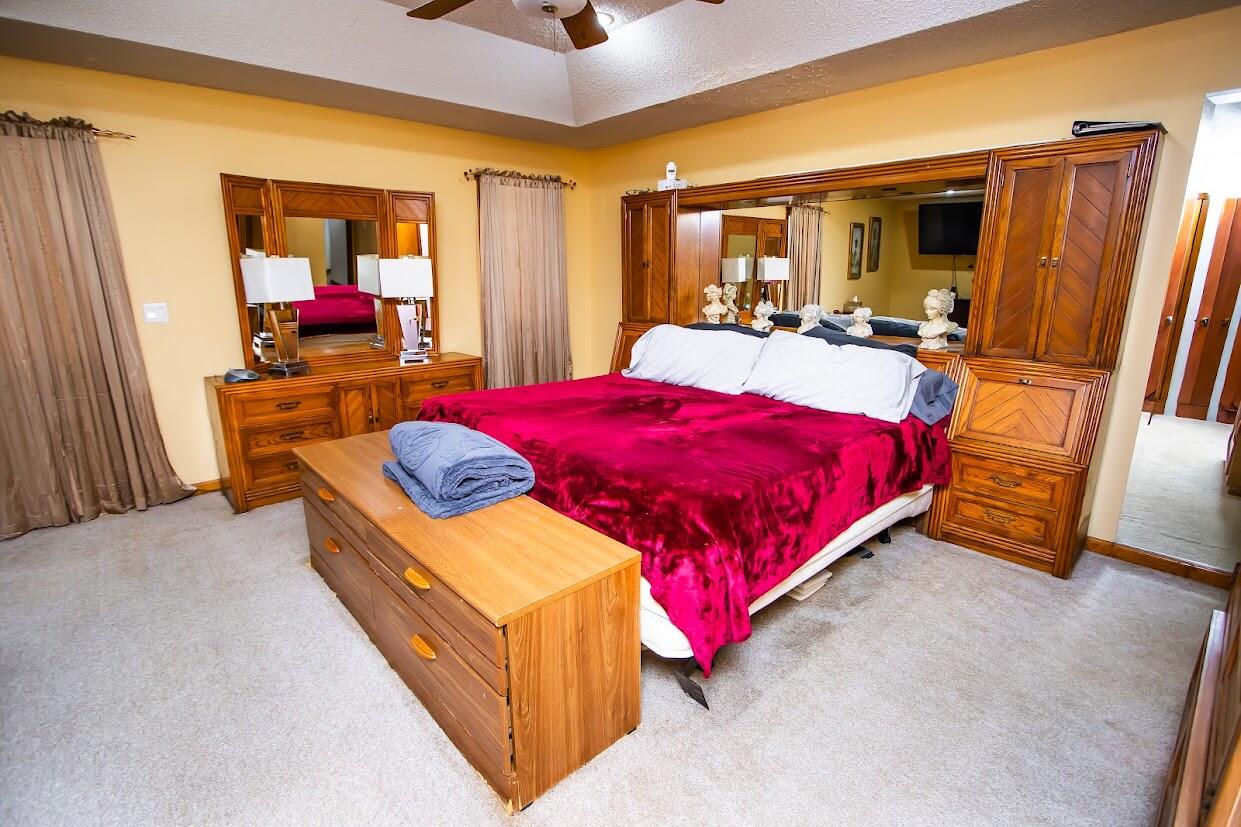 1002 South Hunt Road Property Photo 40