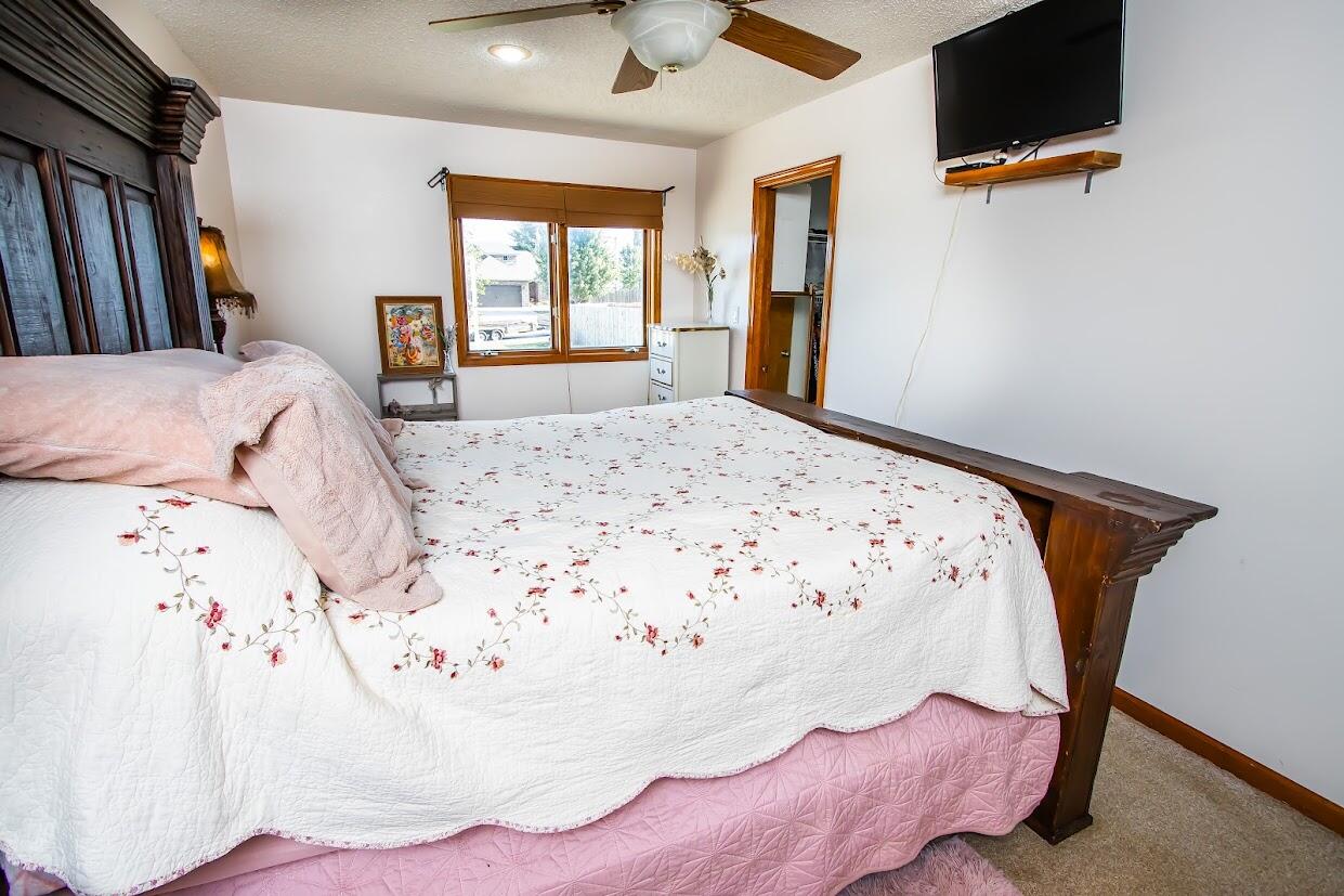 1002 South Hunt Road Property Photo 42
