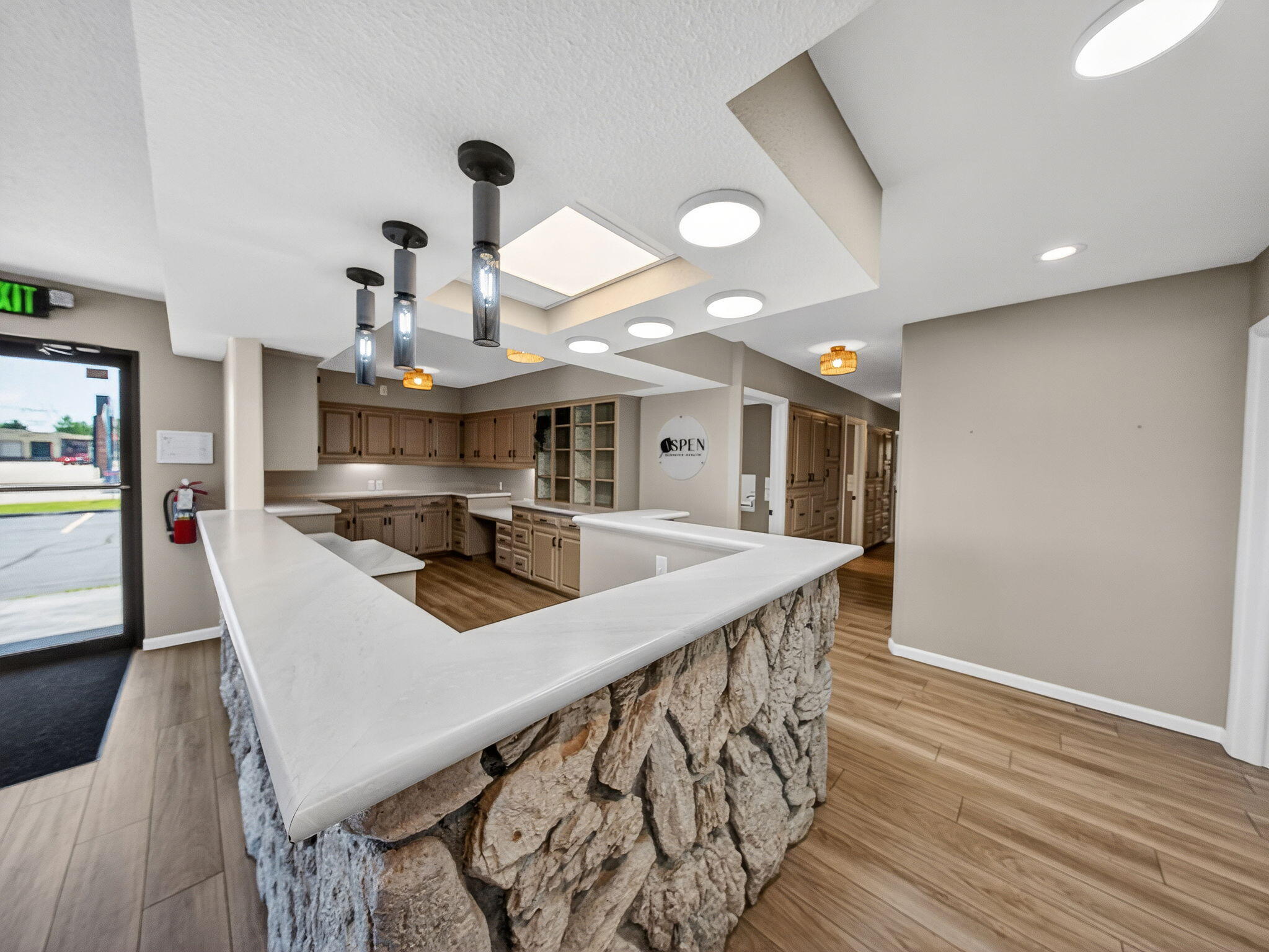 103 North Old Wilderness Road Property Photo 8