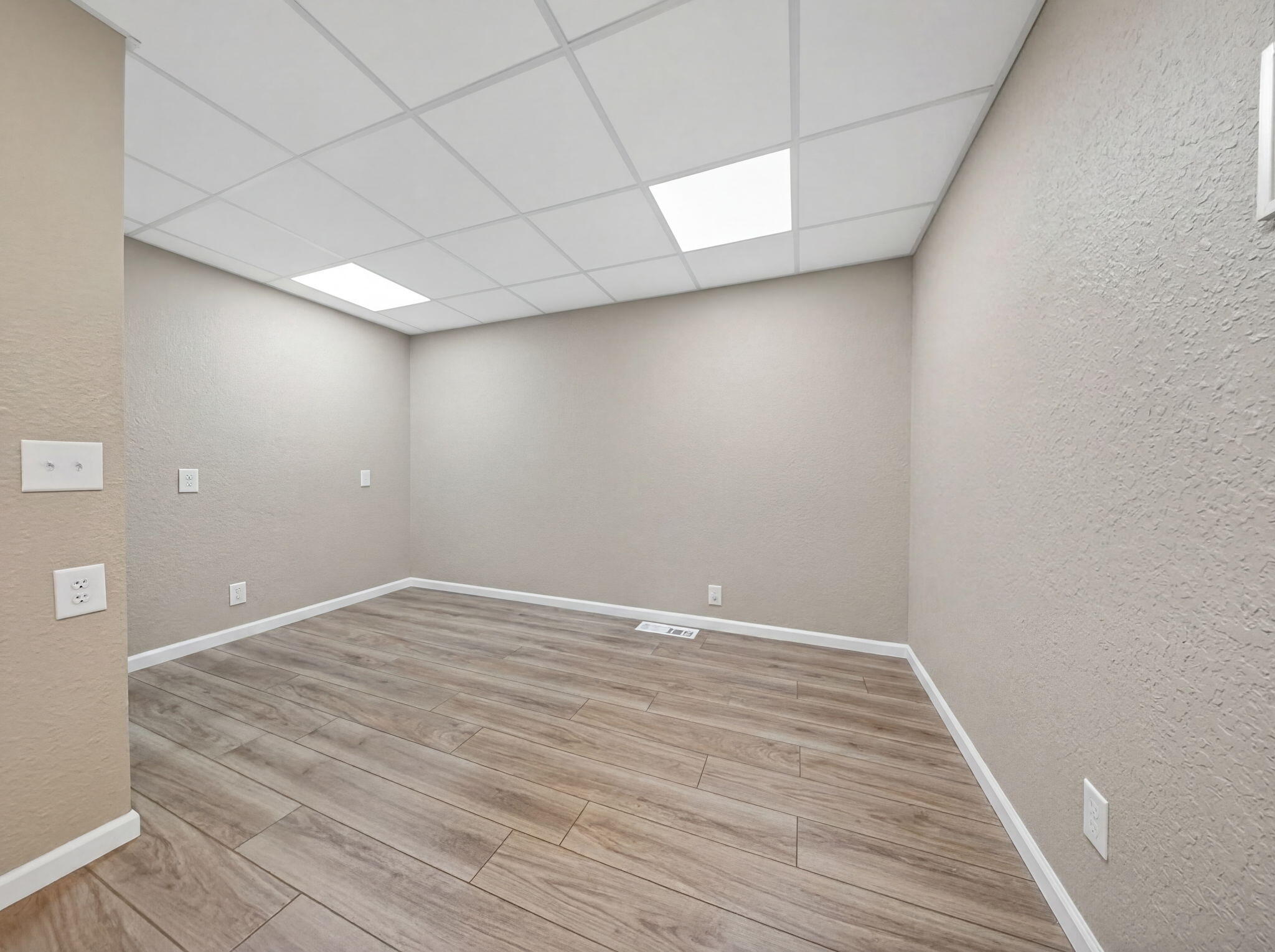 103 North Old Wilderness Road Property Photo 33