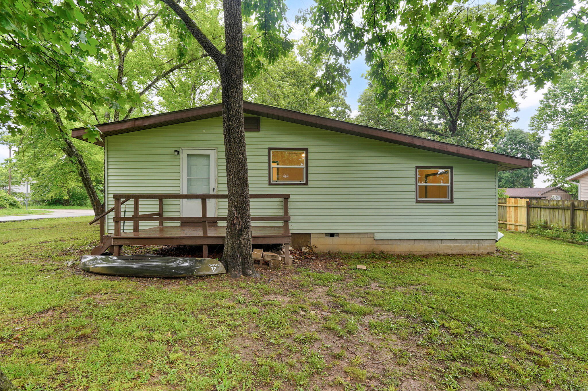 659 Knox Avenue Property Photo 28