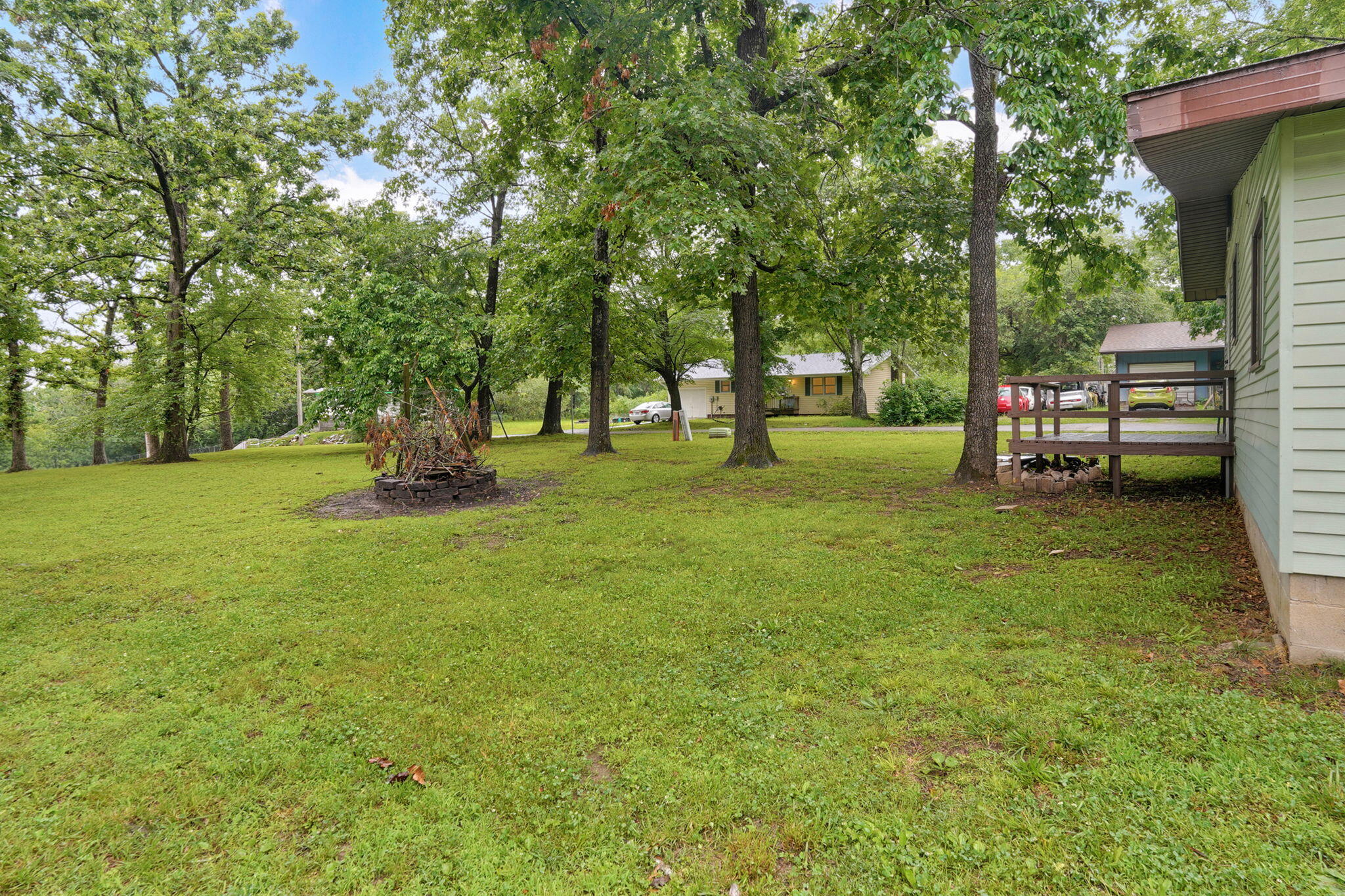 659 Knox Avenue Property Photo 31