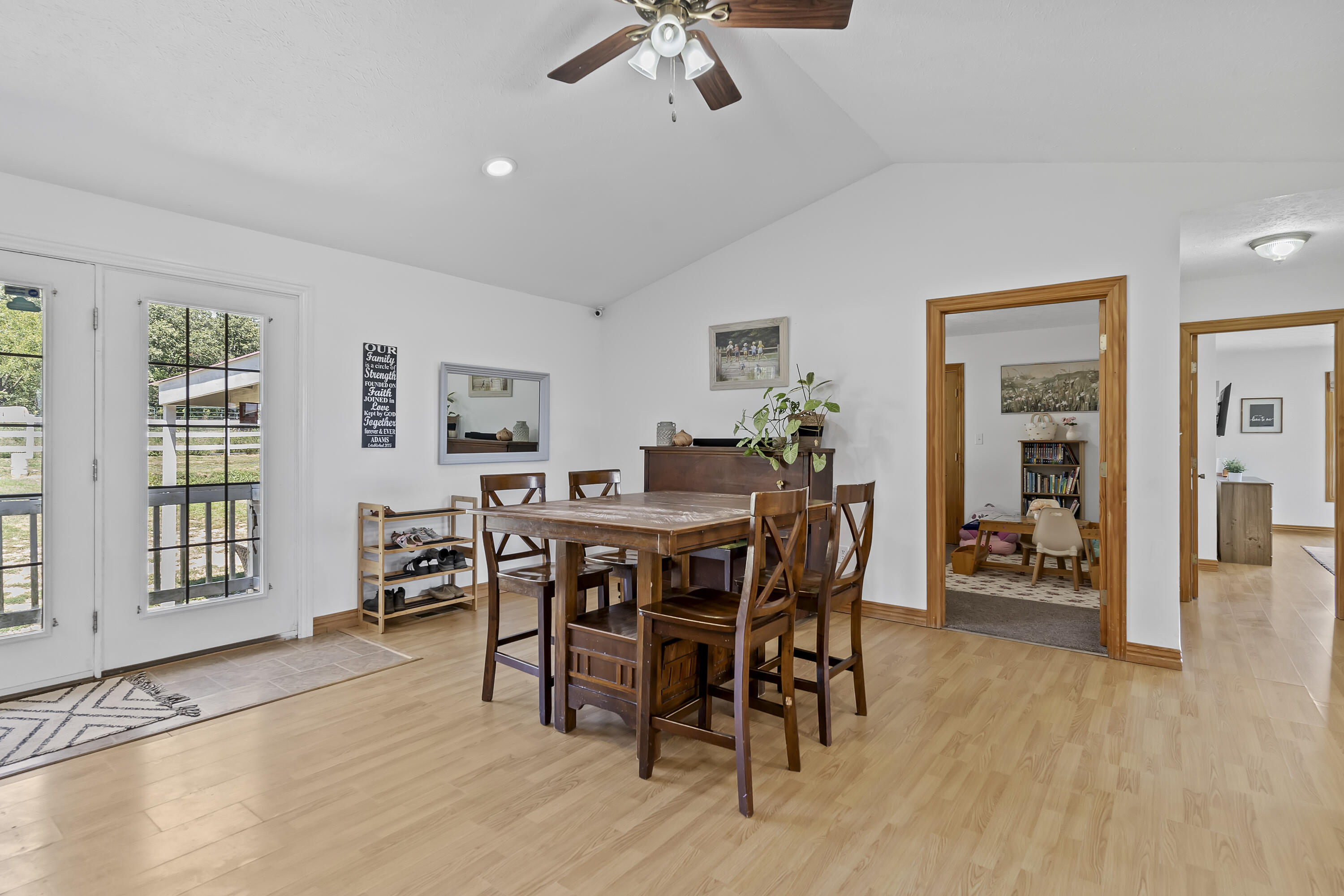 119 Jensen Road Property Photo 8