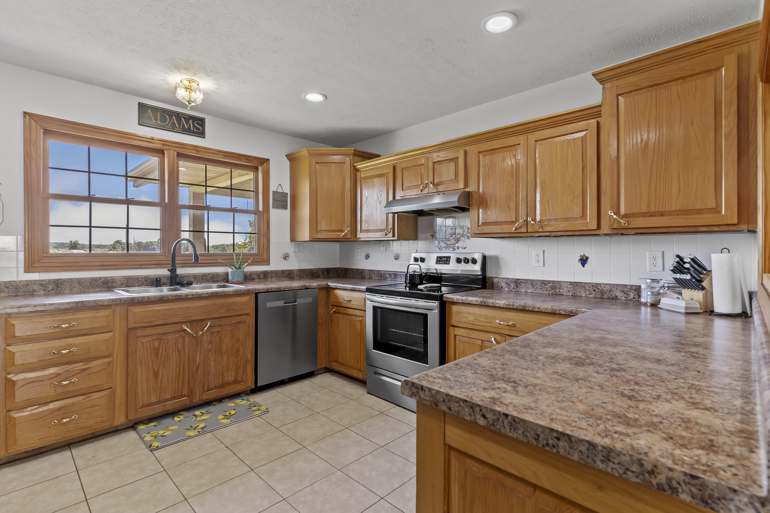 119 Jensen Road Property Photo 11