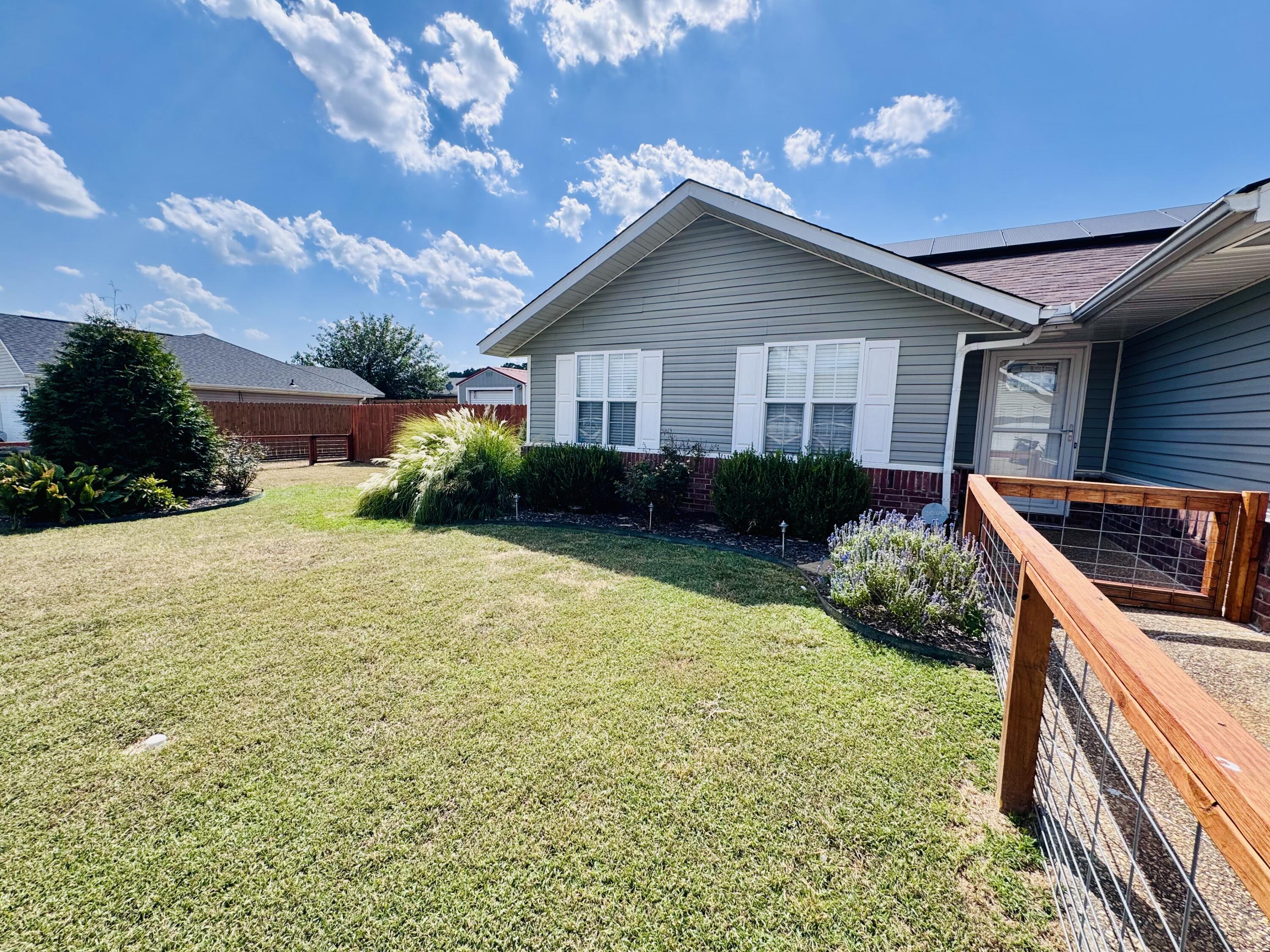 707 Ashley Court Property Photo 4