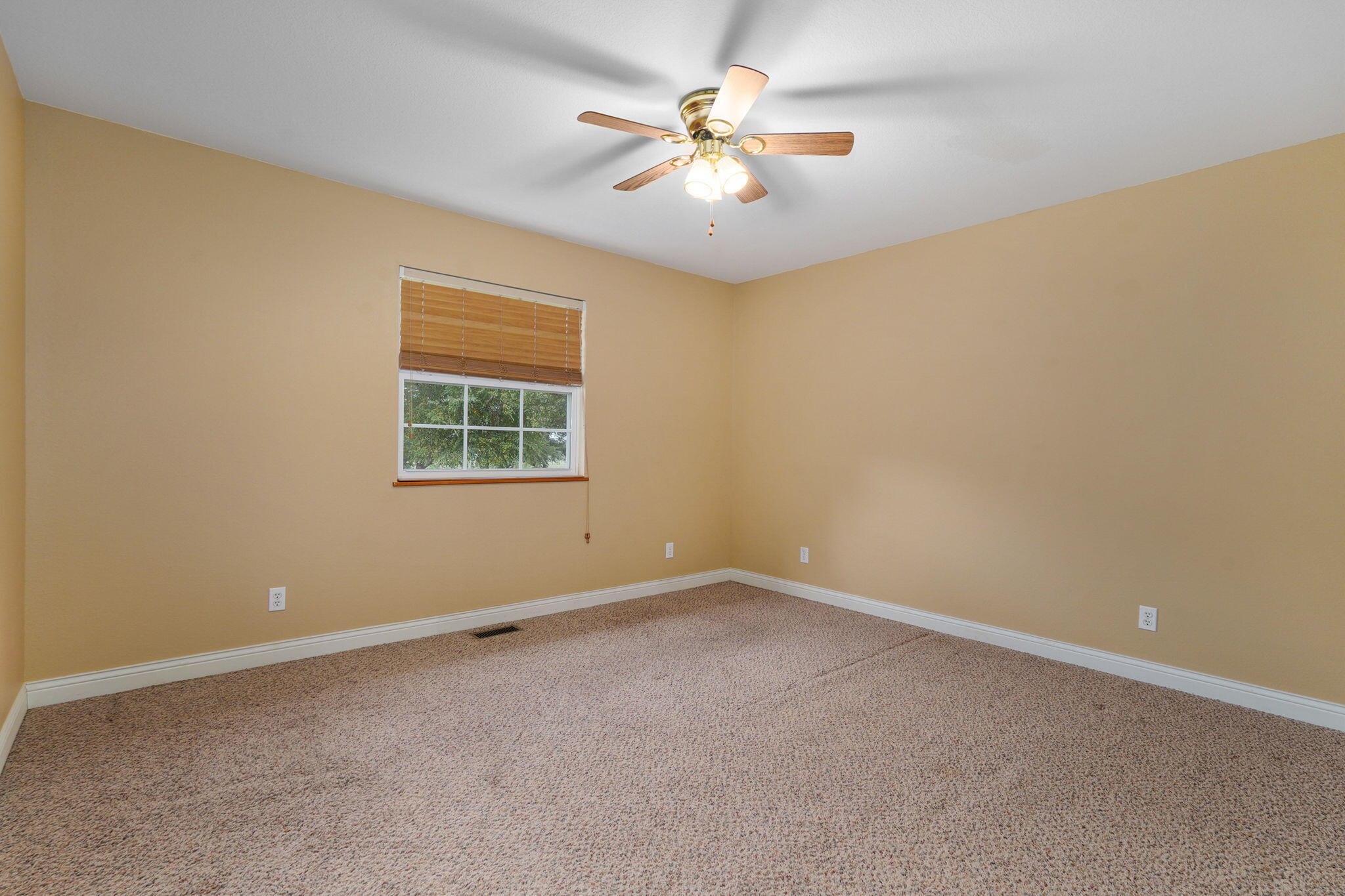 10720 Lawrence 1170 Property Photo 16