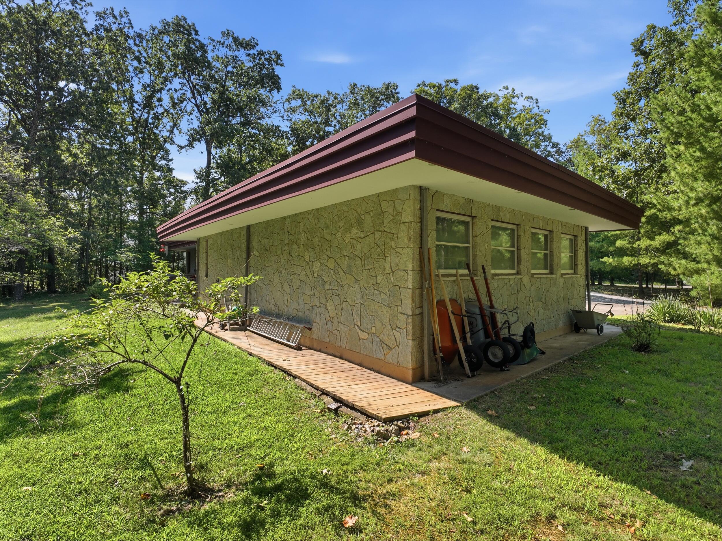 1300 County Road 6170 Property Photo 10