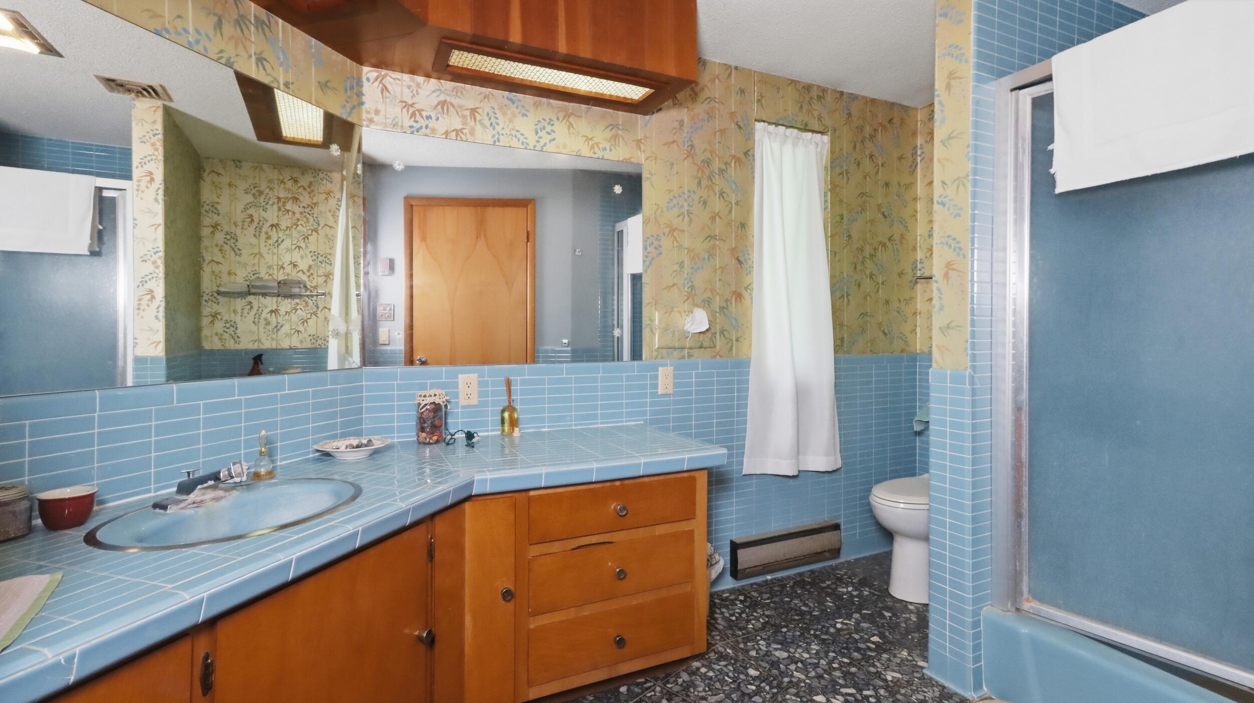 1300 County Road 6170 Property Photo 20