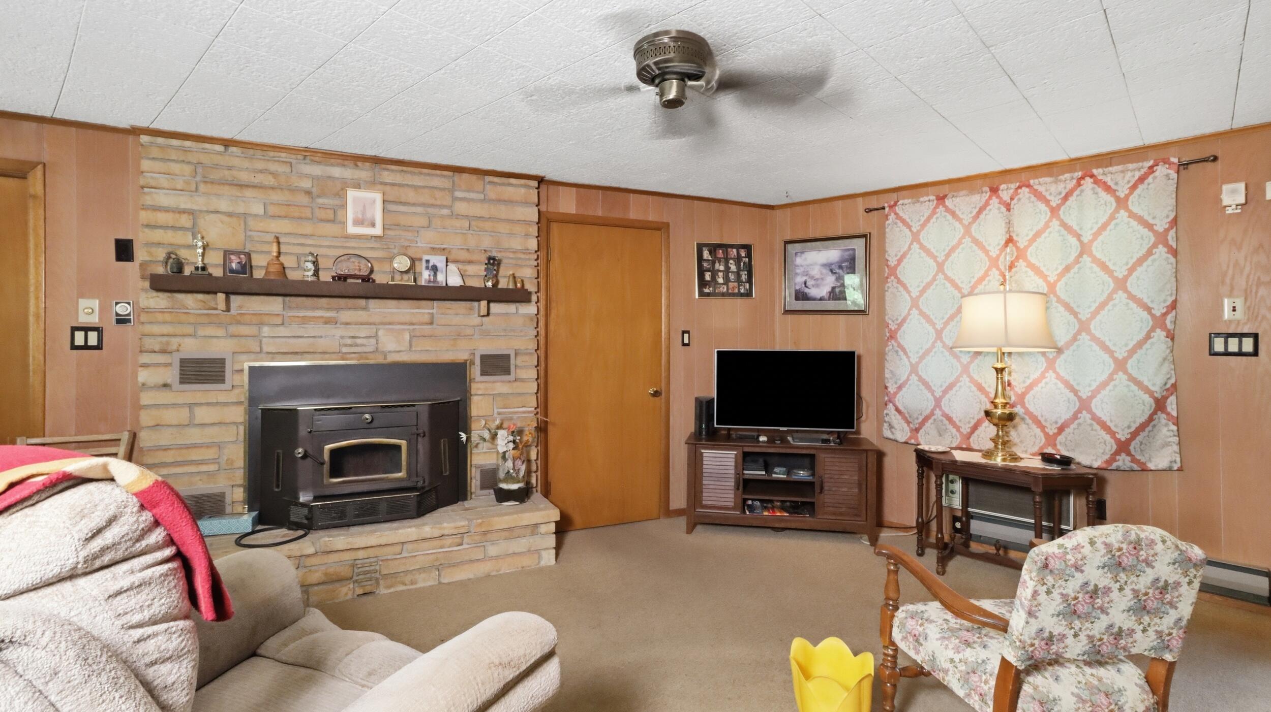 1300 County Road 6170 Property Photo 35