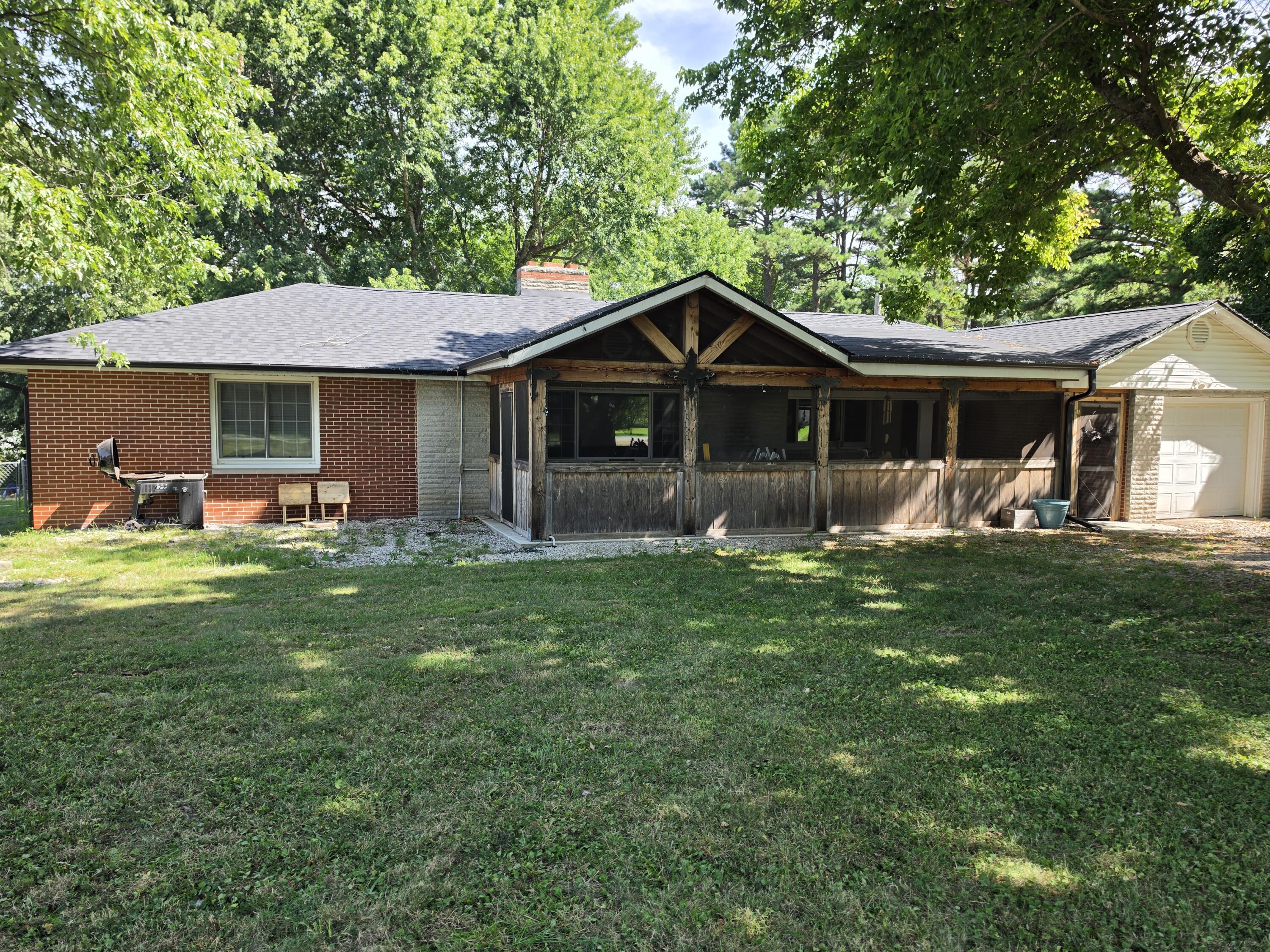 200 North Maple Street Property Photo 21