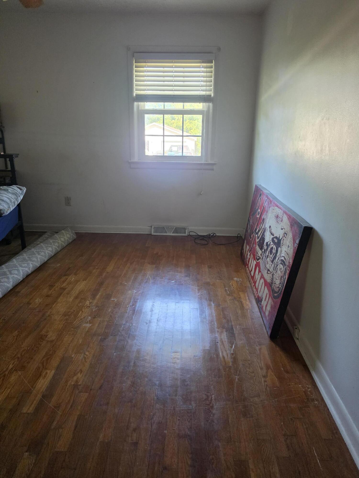 200 North Maple Street Property Photo 35